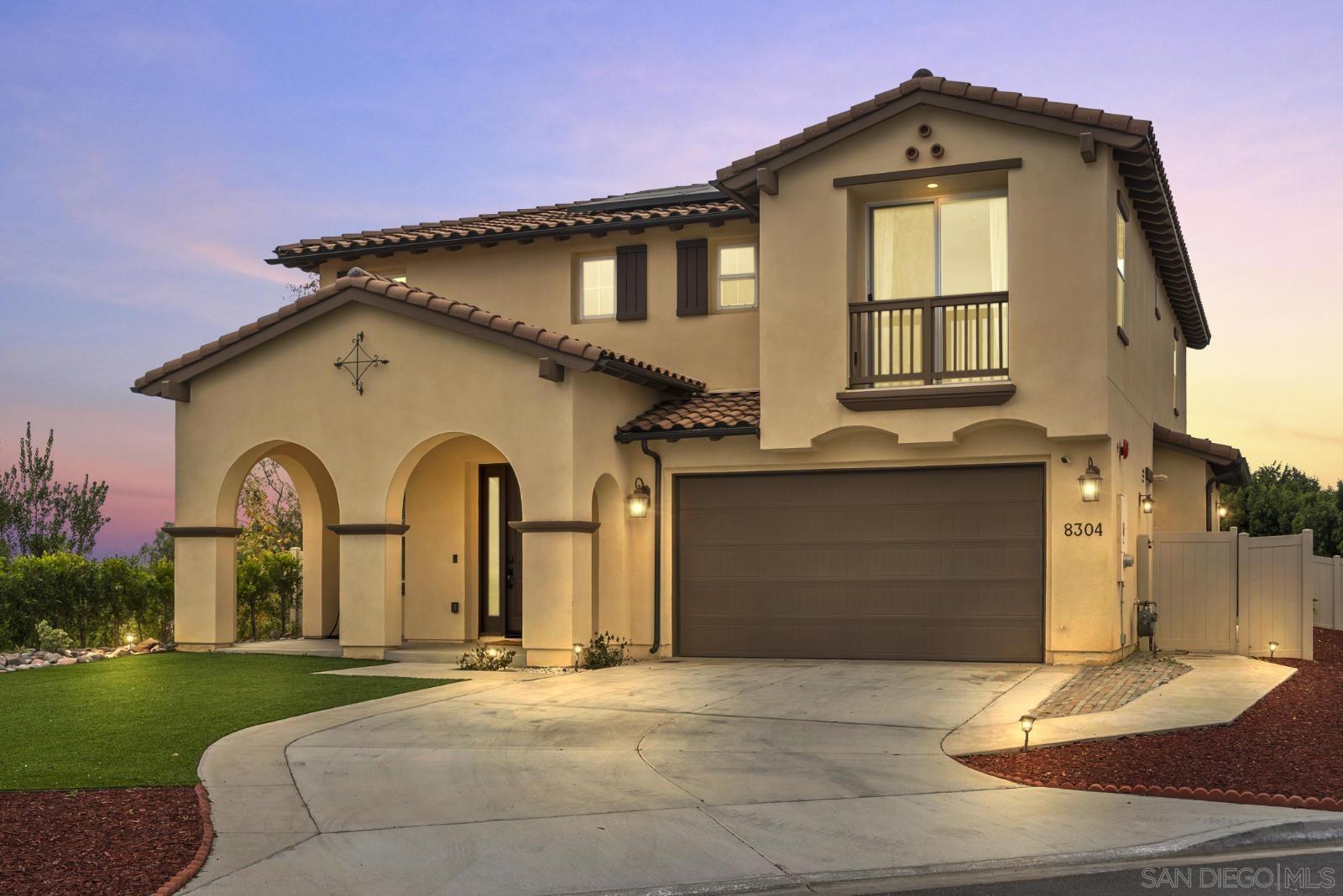 Detail Gallery Image 2 of 31 For 8304  the Grant Place, Bonita,  CA 91902 - 5 Beds | 4/1 Baths