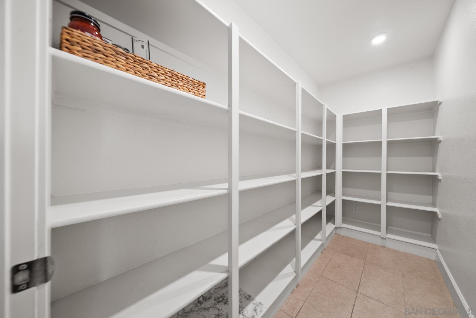 Detail Gallery Image 18 of 31 For 8304  the Grant Place, Bonita,  CA 91902 - 5 Beds | 4/1 Baths