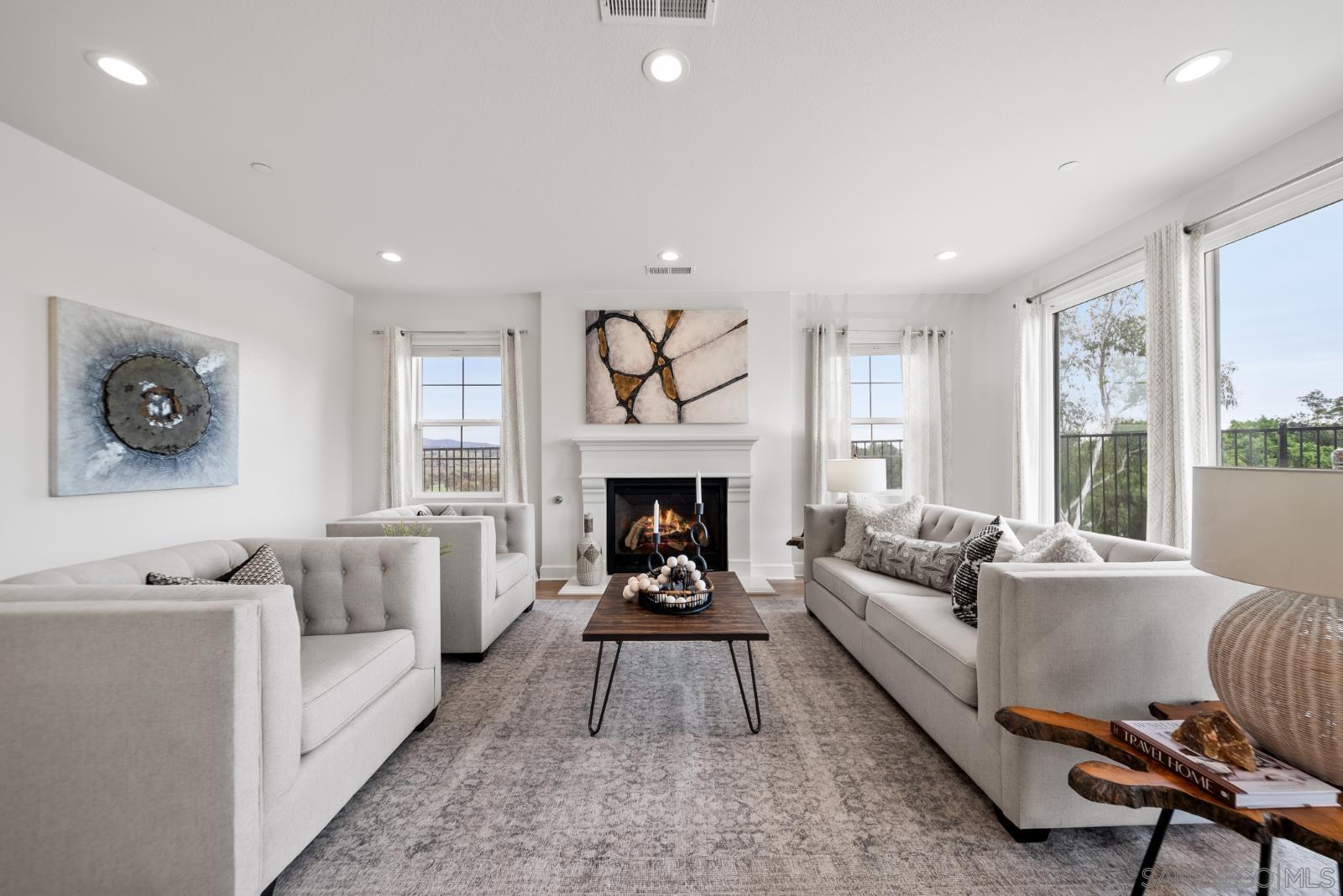 Detail Gallery Image 6 of 31 For 8304  the Grant Place, Bonita,  CA 91902 - 5 Beds | 4/1 Baths