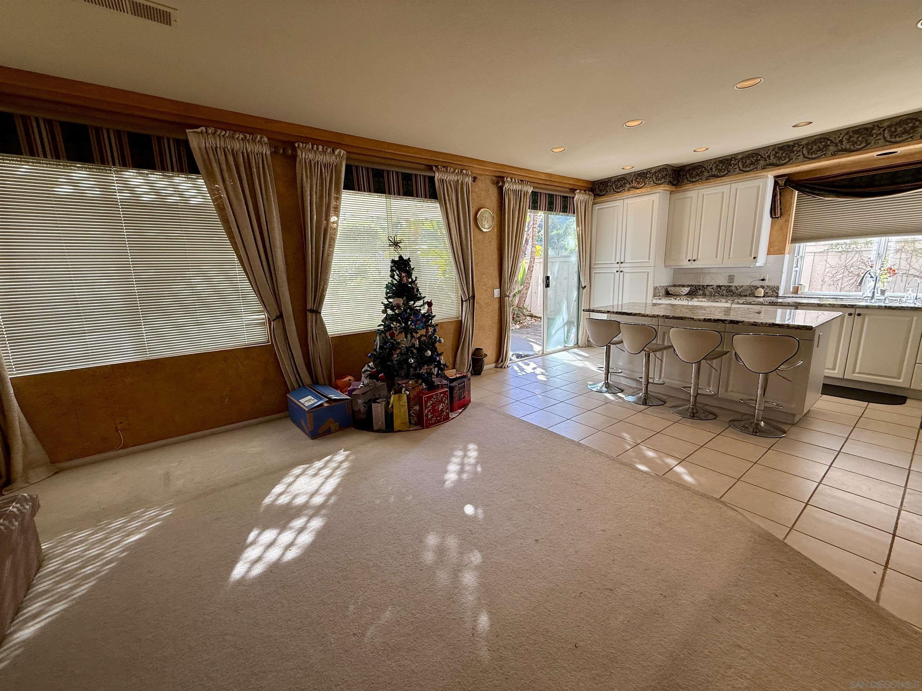 Detail Gallery Image 4 of 22 For 11373  Swan Canyon Rd, San Diego,  CA 92131 - 4 Beds | 3 Baths