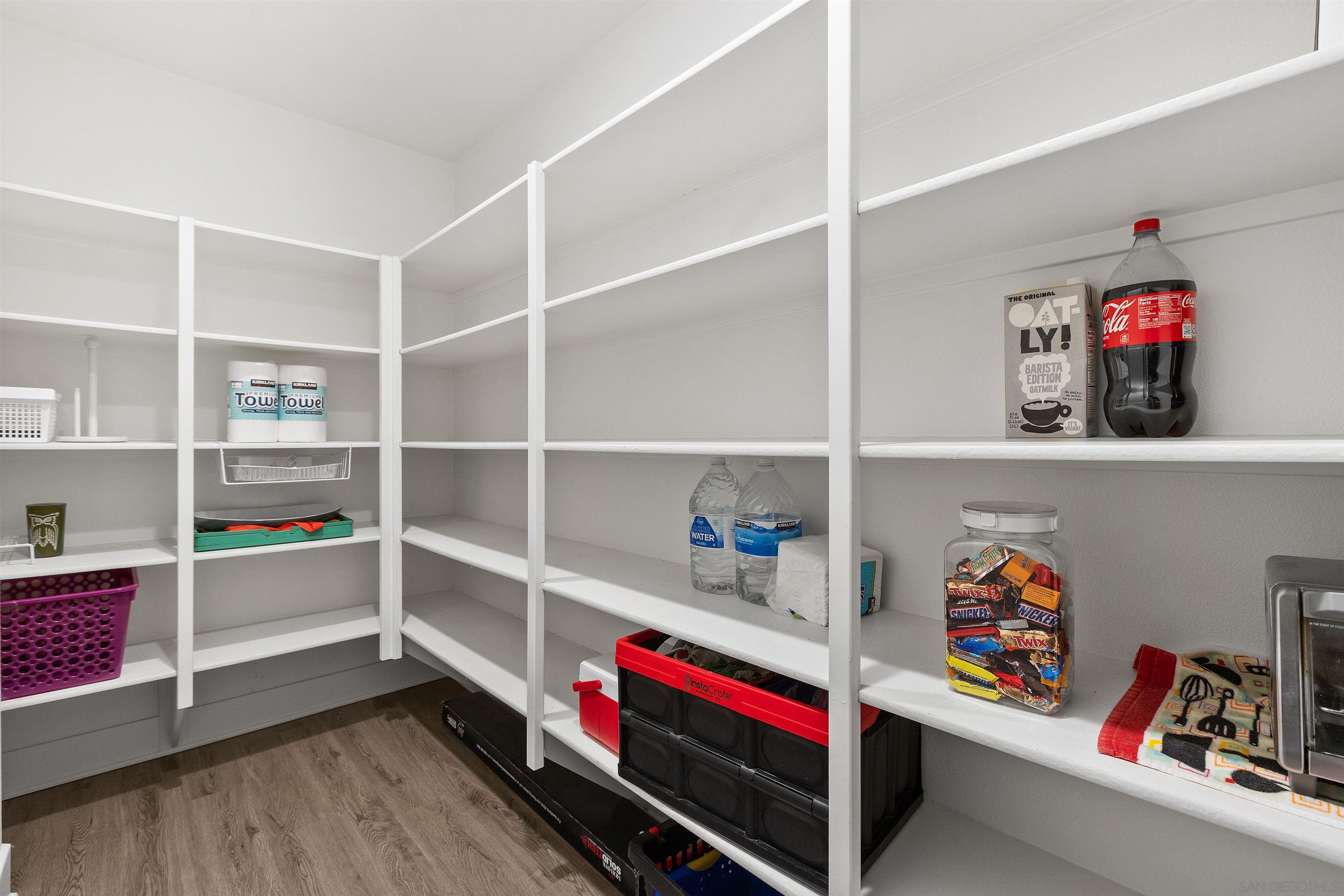 Detail Gallery Image 16 of 45 For 35732  Garrano Ln, Fallbrook,  CA 92028 - 4 Beds | 4/3 Baths