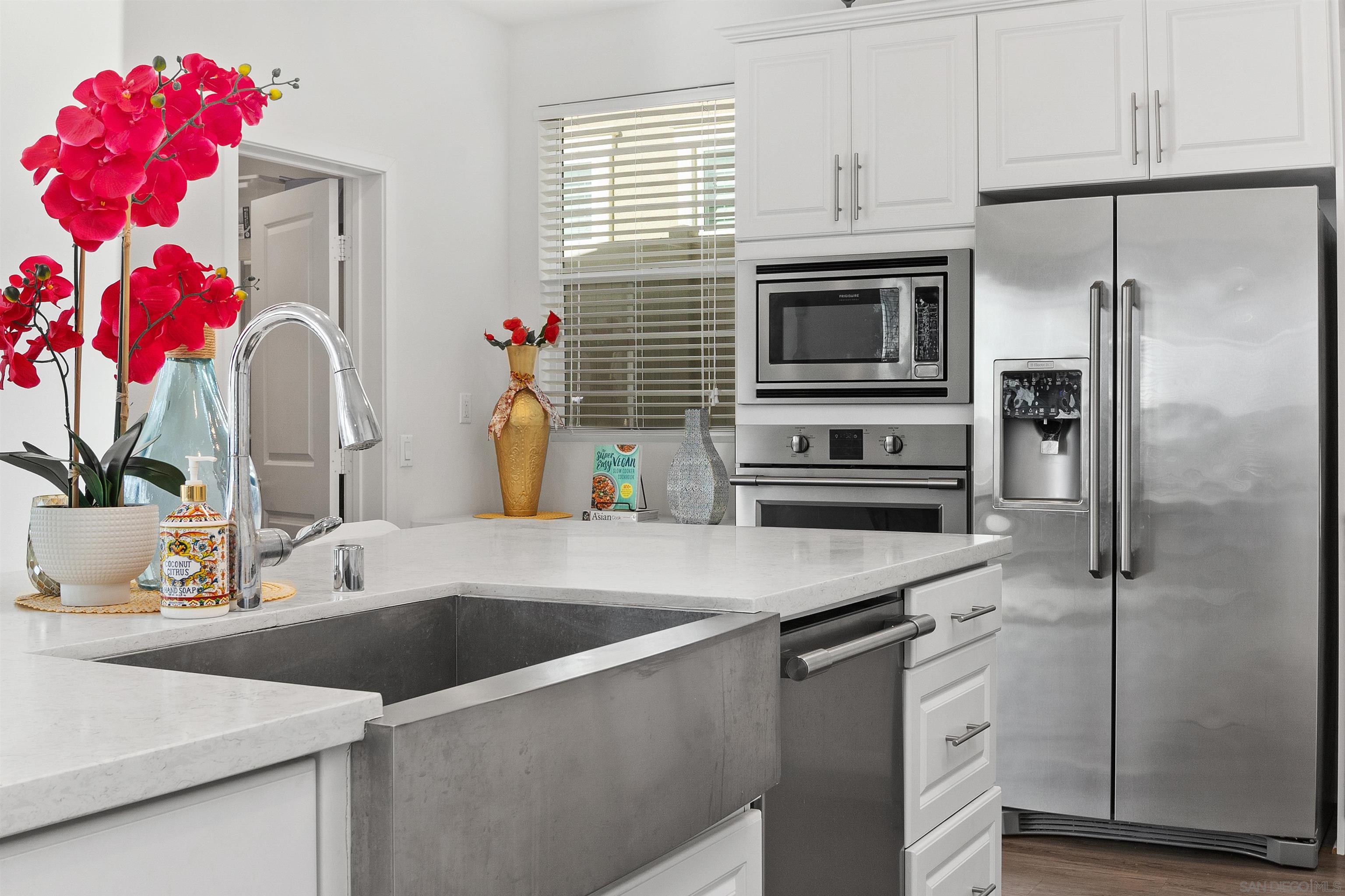 Detail Gallery Image 19 of 45 For 35732  Garrano Ln, Fallbrook,  CA 92028 - 4 Beds | 4/3 Baths