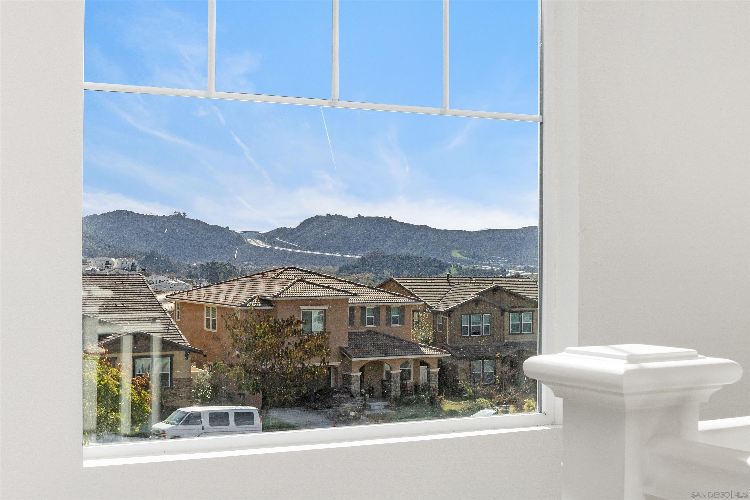 Detail Gallery Image 23 of 45 For 35732  Garrano Ln, Fallbrook,  CA 92028 - 4 Beds | 4/3 Baths