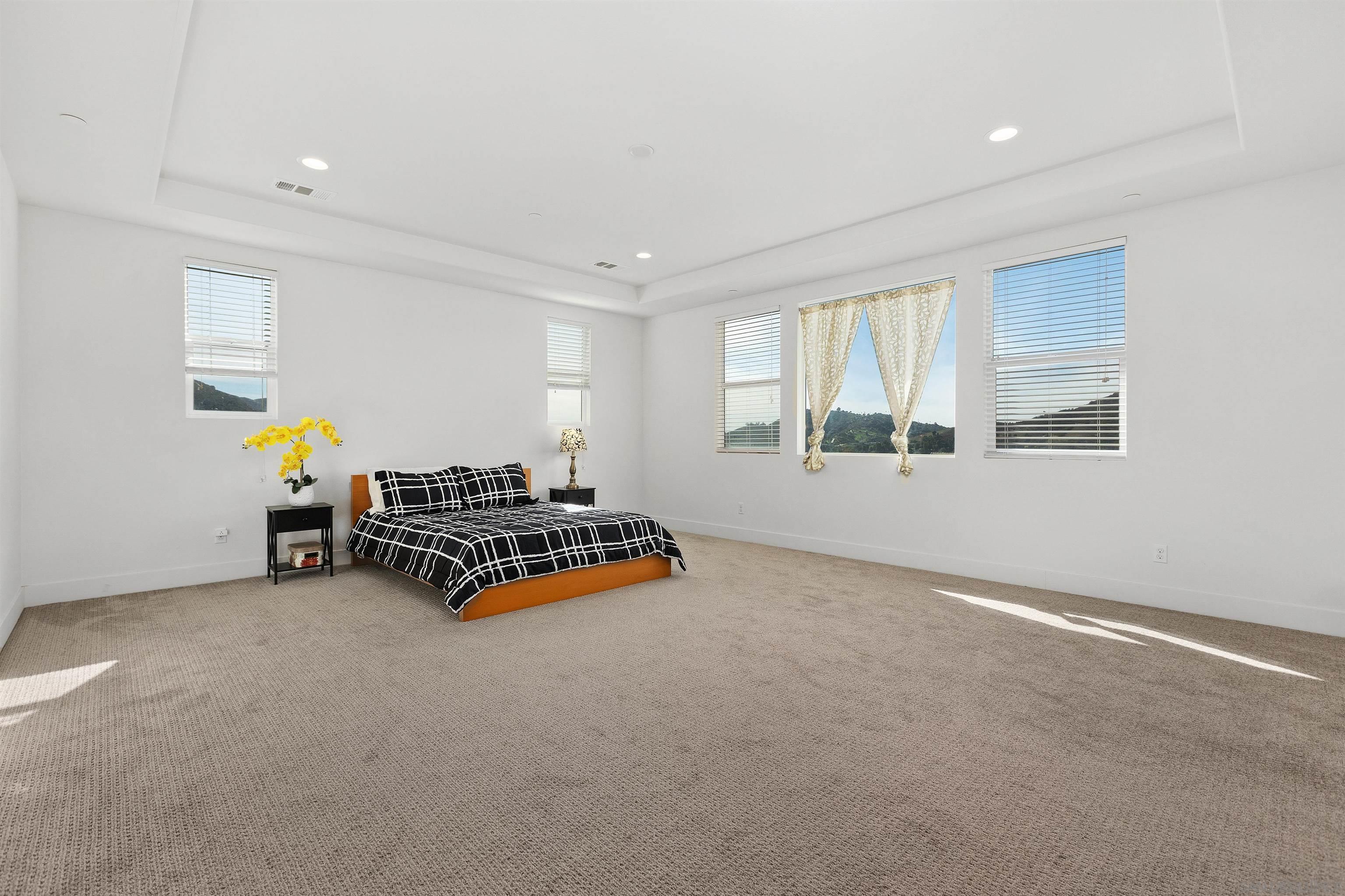 Detail Gallery Image 35 of 45 For 35732  Garrano Ln, Fallbrook,  CA 92028 - 4 Beds | 4/3 Baths