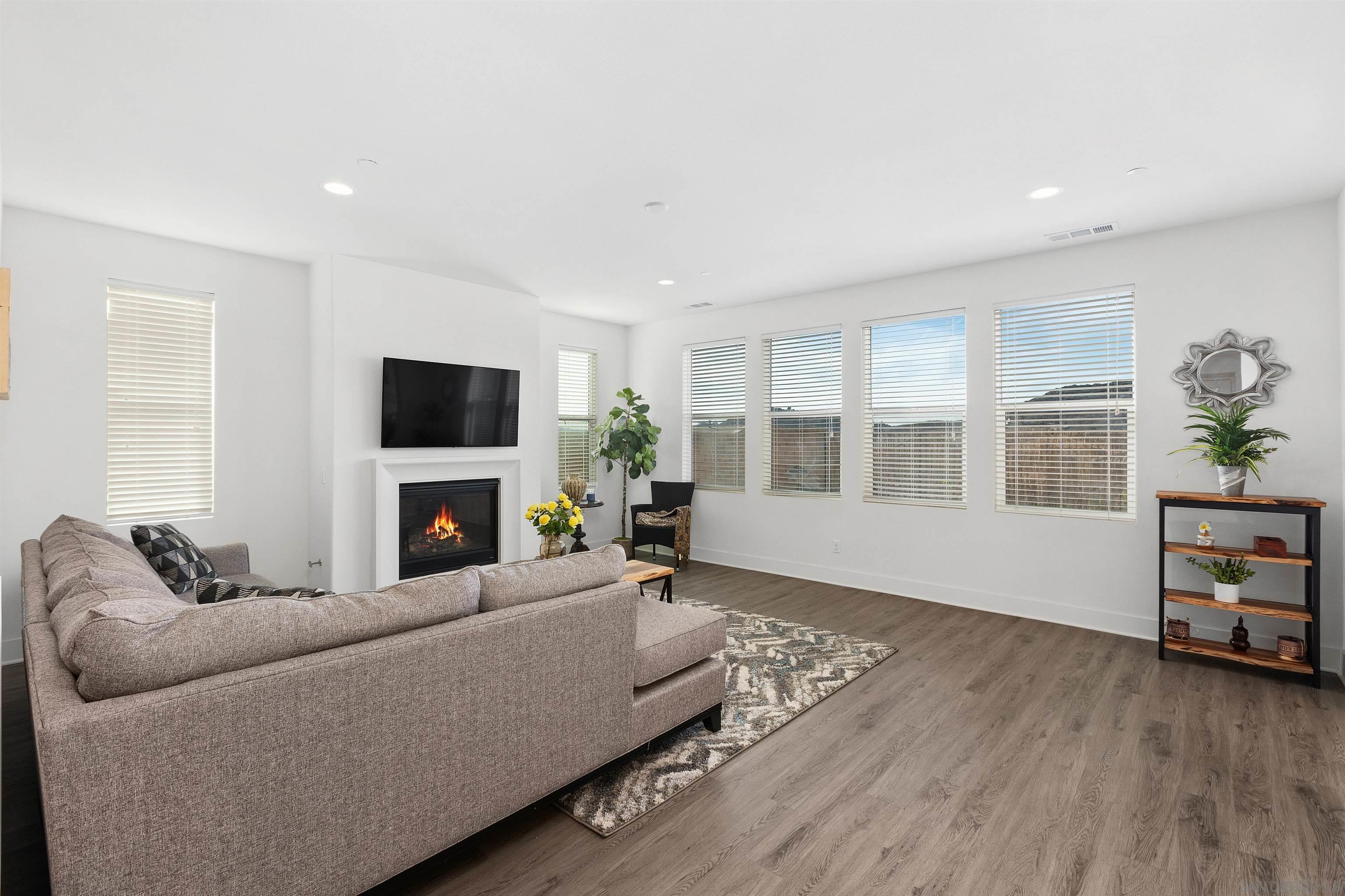 Detail Gallery Image 6 of 45 For 35732  Garrano Ln, Fallbrook,  CA 92028 - 4 Beds | 4/3 Baths