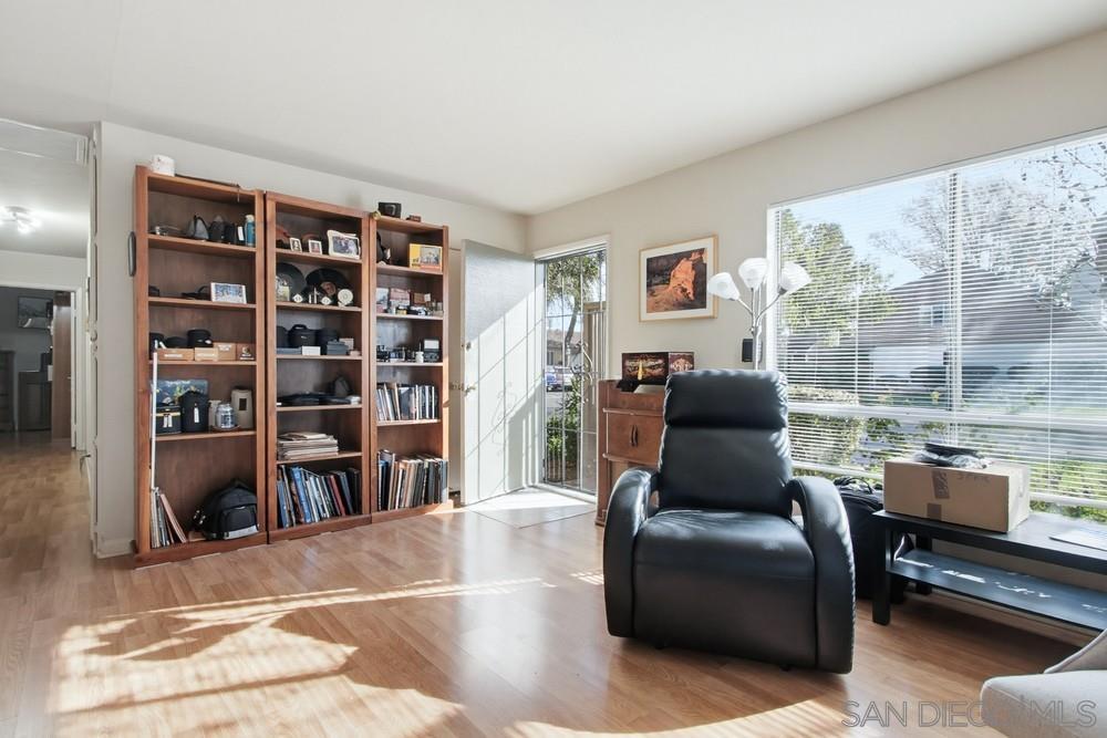 Detail Gallery Image 8 of 42 For 9036  Caminito Vera, San Diego,  CA 92126 - 3 Beds | 2 Baths