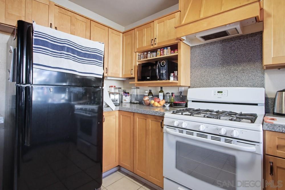 Detail Gallery Image 10 of 42 For 9036  Caminito Vera, San Diego,  CA 92126 - 3 Beds | 2 Baths