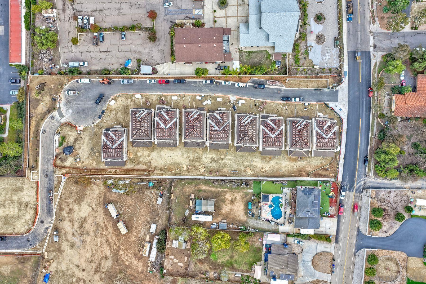 Detail Gallery Image 4 of 8 For 793  Michael Ct, Vista,  CA 92081 - 4 Beds | 3/1 Baths