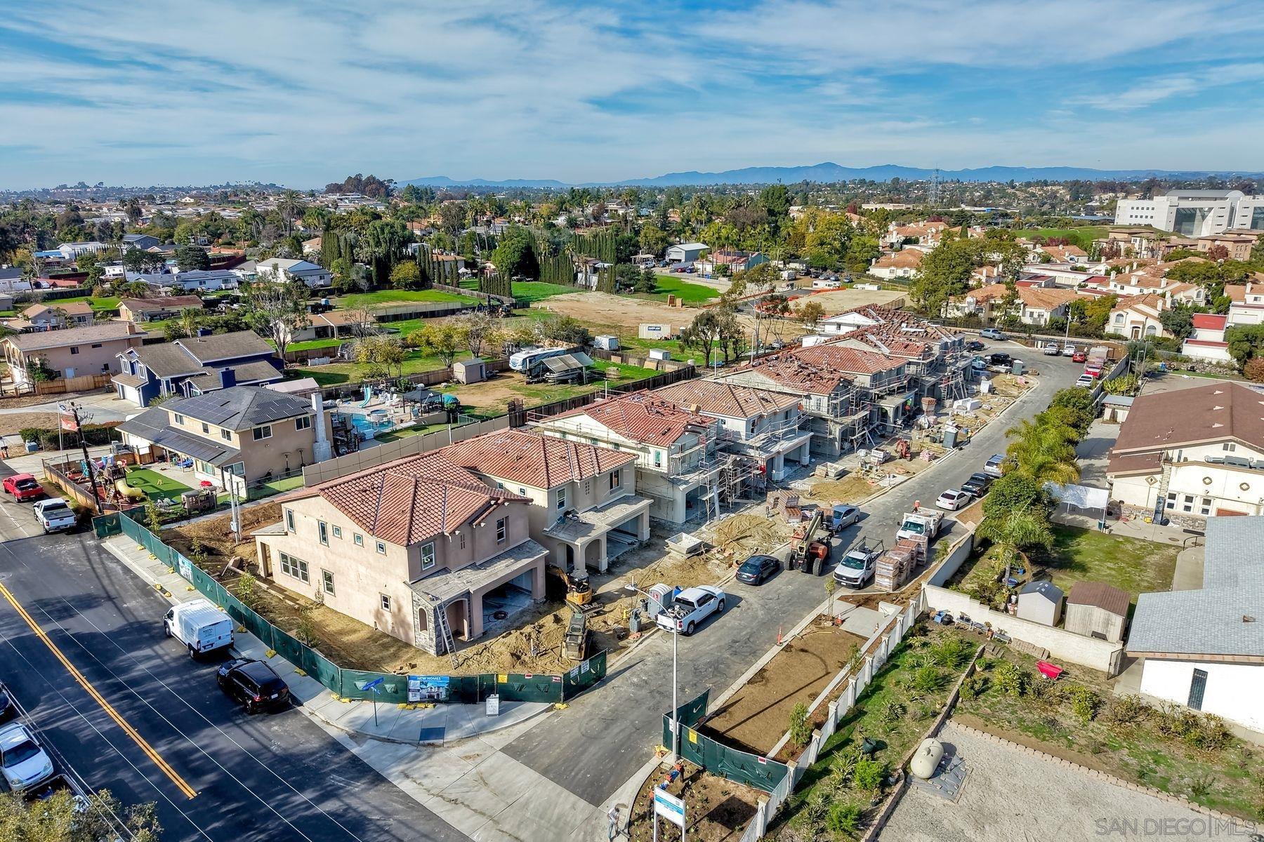 Detail Gallery Image 4 of 9 For 793  Michael Ct, Vista,  CA 92081 - 4 Beds | 3/1 Baths