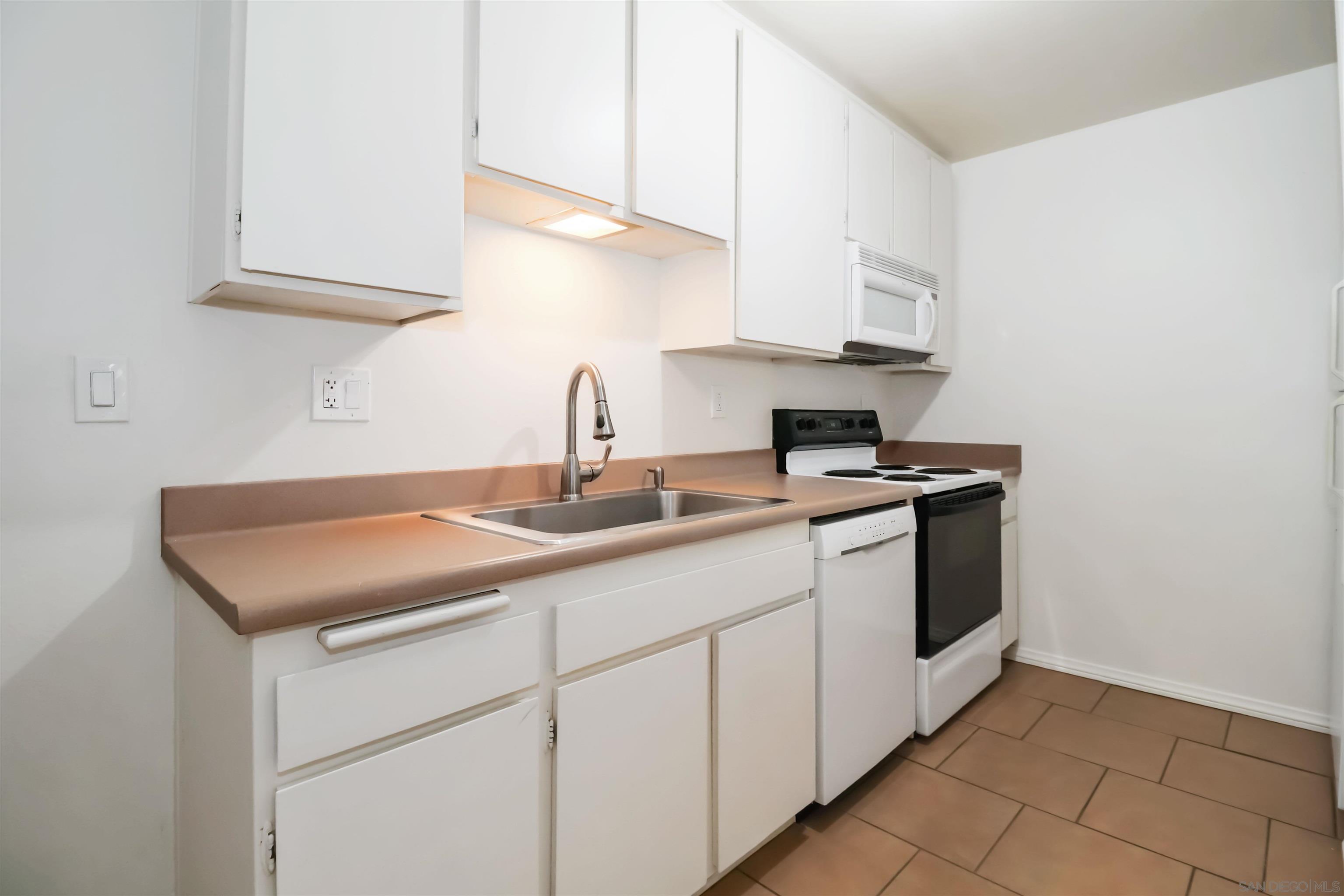 Detail Gallery Image 14 of 30 For 5700  Baltimore Dr  187, La Mesa,  CA 91941 - 1 Beds | 1 Baths