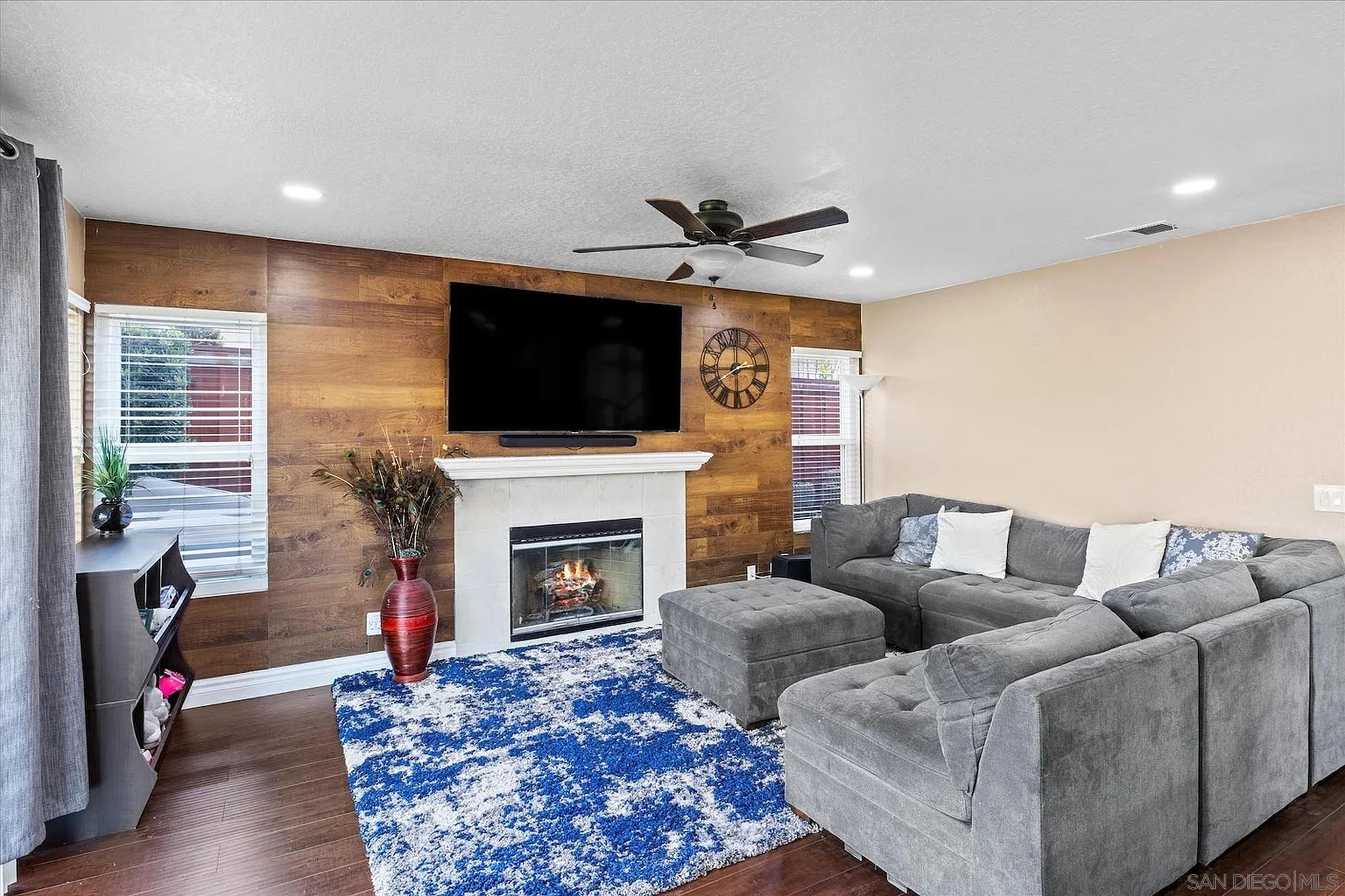 Detail Gallery Image 10 of 18 For 3718  via Las Villas, Oceanside,  CA 92056 - 4 Beds | 2/1 Baths