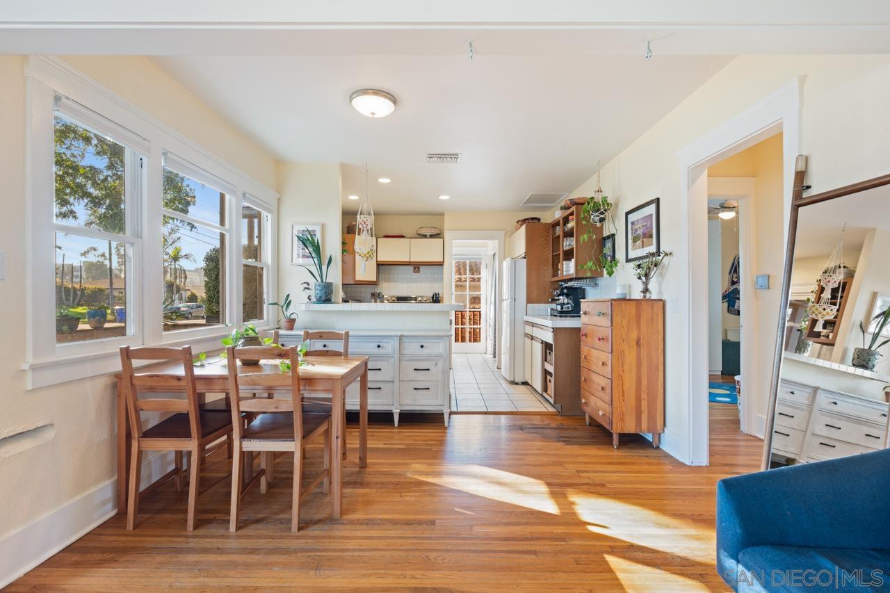 Detail Gallery Image 13 of 46 For 1042  Lincoln Ave, San Diego,  CA 92103 - 3 Beds | 3 Baths