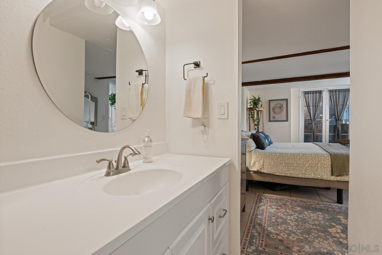 Detail Gallery Image 36 of 46 For 1042  Lincoln Ave, San Diego,  CA 92103 - 3 Beds | 3 Baths