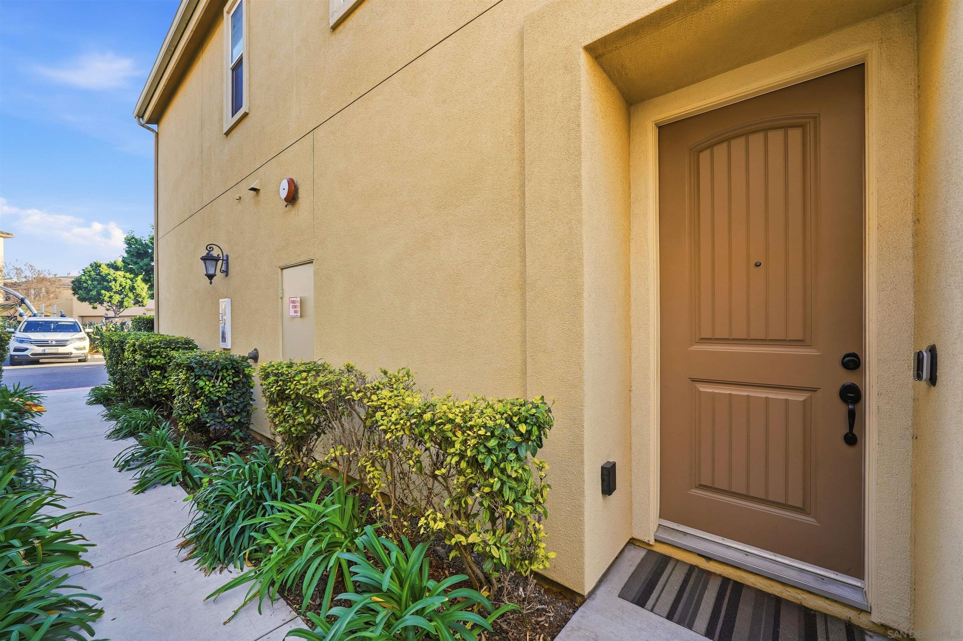 Detail Gallery Image 4 of 39 For 1740  San Eugenio, San Diego,  CA 92154 - 3 Beds | 2/1 Baths