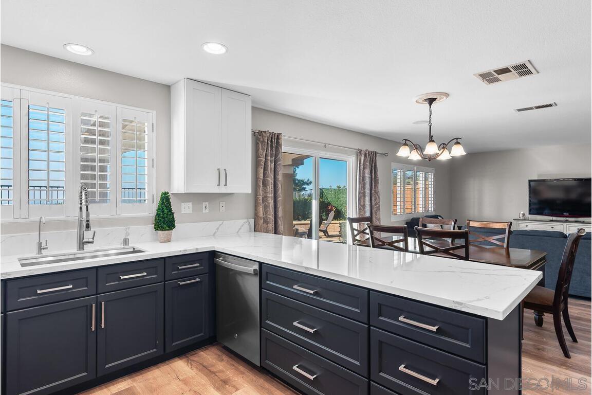 Detail Gallery Image 12 of 50 For 5648  Vista San Juanico, San Diego,  CA 92154 - 4 Beds | 2/1 Baths