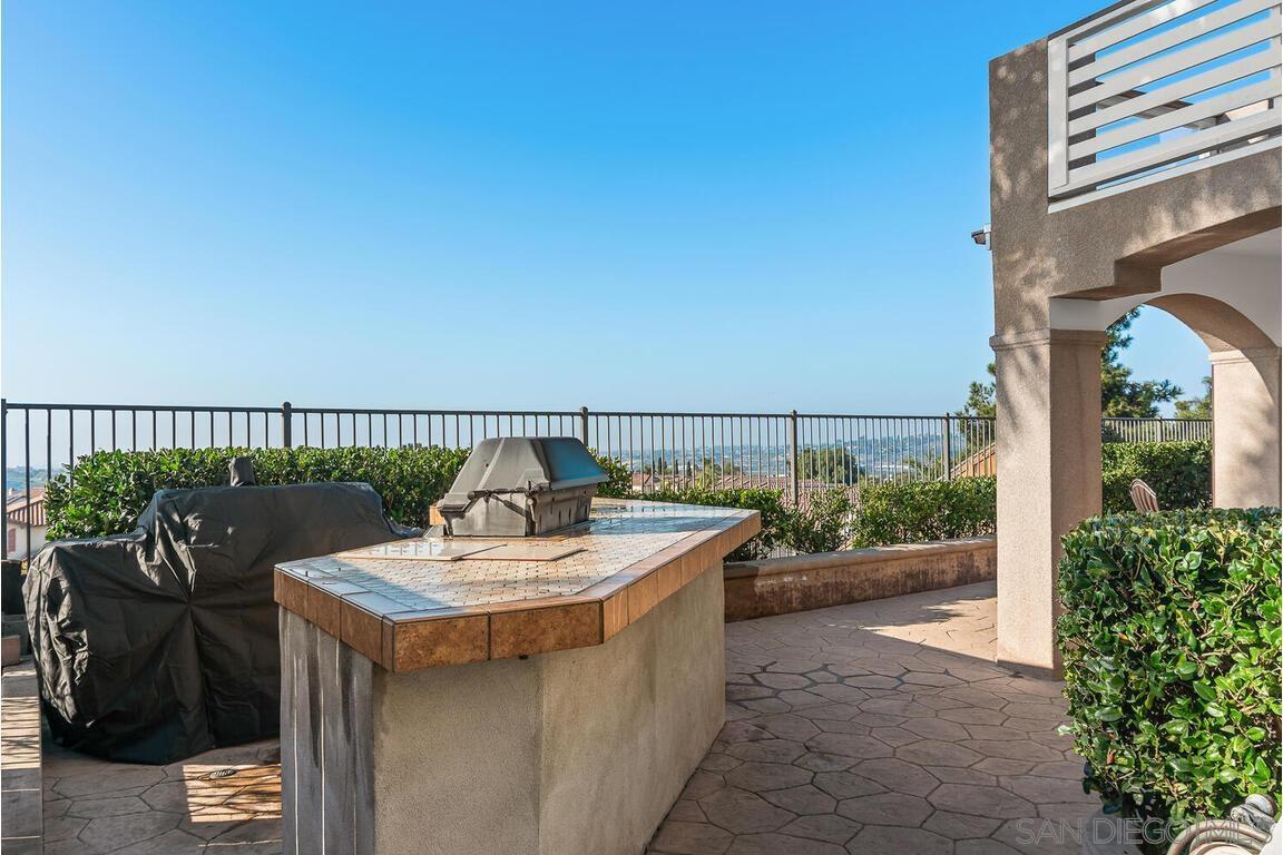 Detail Gallery Image 15 of 50 For 5648  Vista San Juanico, San Diego,  CA 92154 - 4 Beds | 2/1 Baths