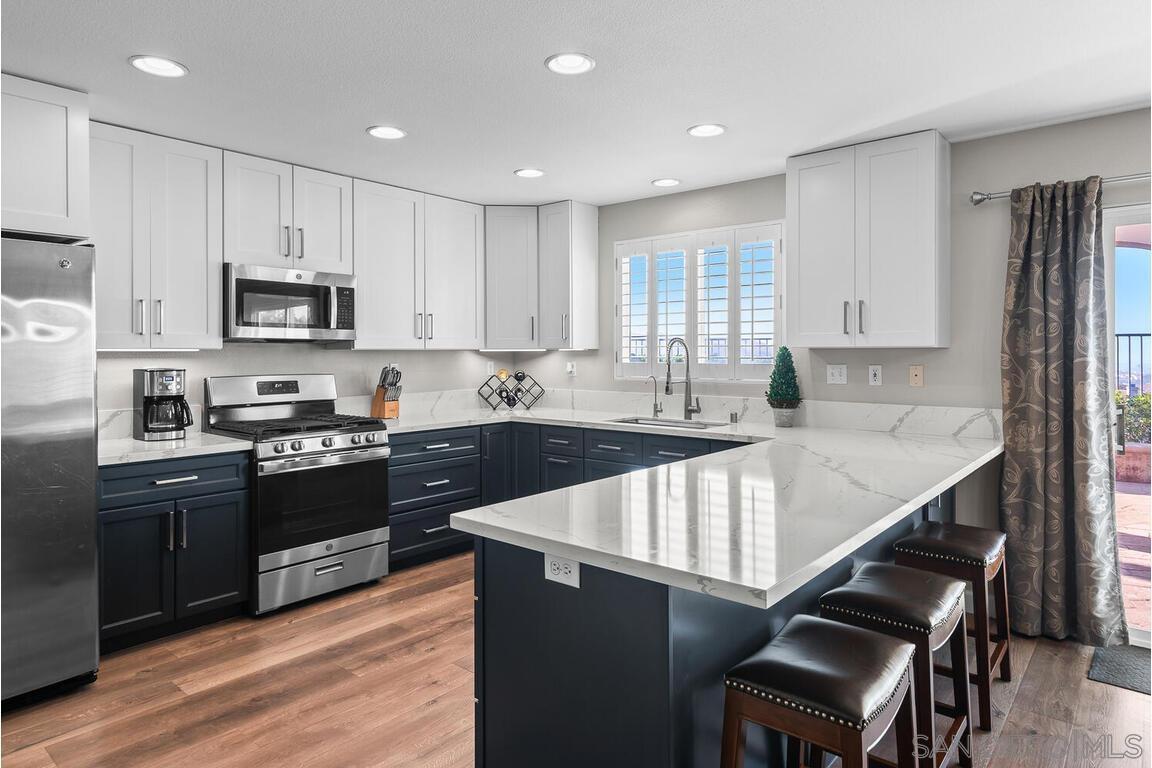 Detail Gallery Image 3 of 50 For 5648  Vista San Juanico, San Diego,  CA 92154 - 4 Beds | 2/1 Baths