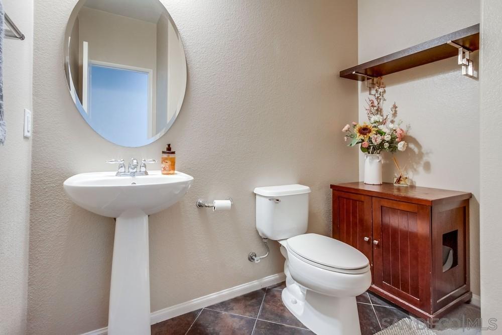 Detail Gallery Image 20 of 40 For 17022  Calle Trevino  #13,  San Diego,  CA 92127 - 2 Beds | 2/1 Baths