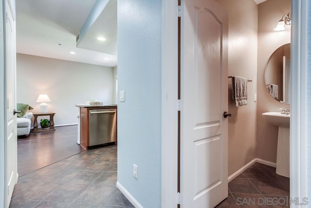 Detail Gallery Image 22 of 40 For 17022  Calle Trevino  #13,  San Diego,  CA 92127 - 2 Beds | 2/1 Baths