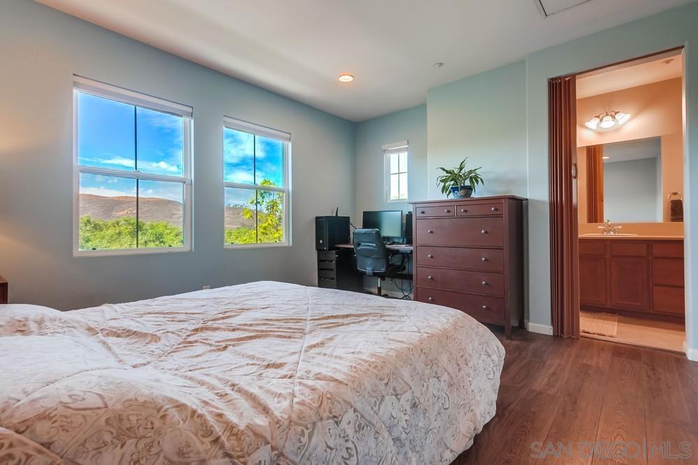 Detail Gallery Image 29 of 40 For 17022  Calle Trevino  #13,  San Diego,  CA 92127 - 2 Beds | 2/1 Baths