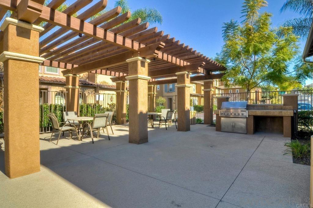 Detail Gallery Image 38 of 40 For 17022  Calle Trevino  #13,  San Diego,  CA 92127 - 2 Beds | 2/1 Baths