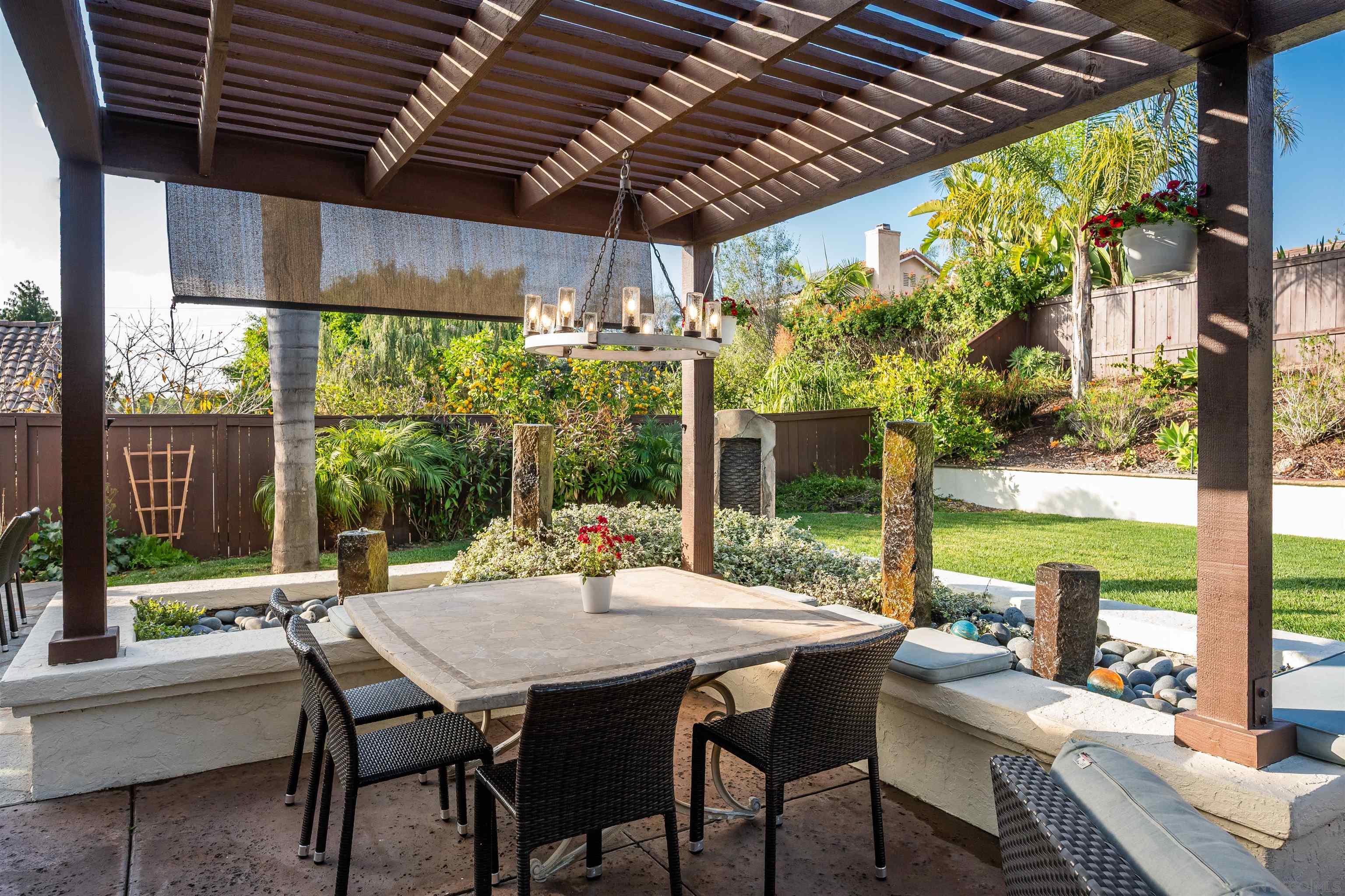 Detail Gallery Image 12 of 45 For 756  Fieldstone Lane, Encinitas,  CA 92024 - 4 Beds | 3 Baths