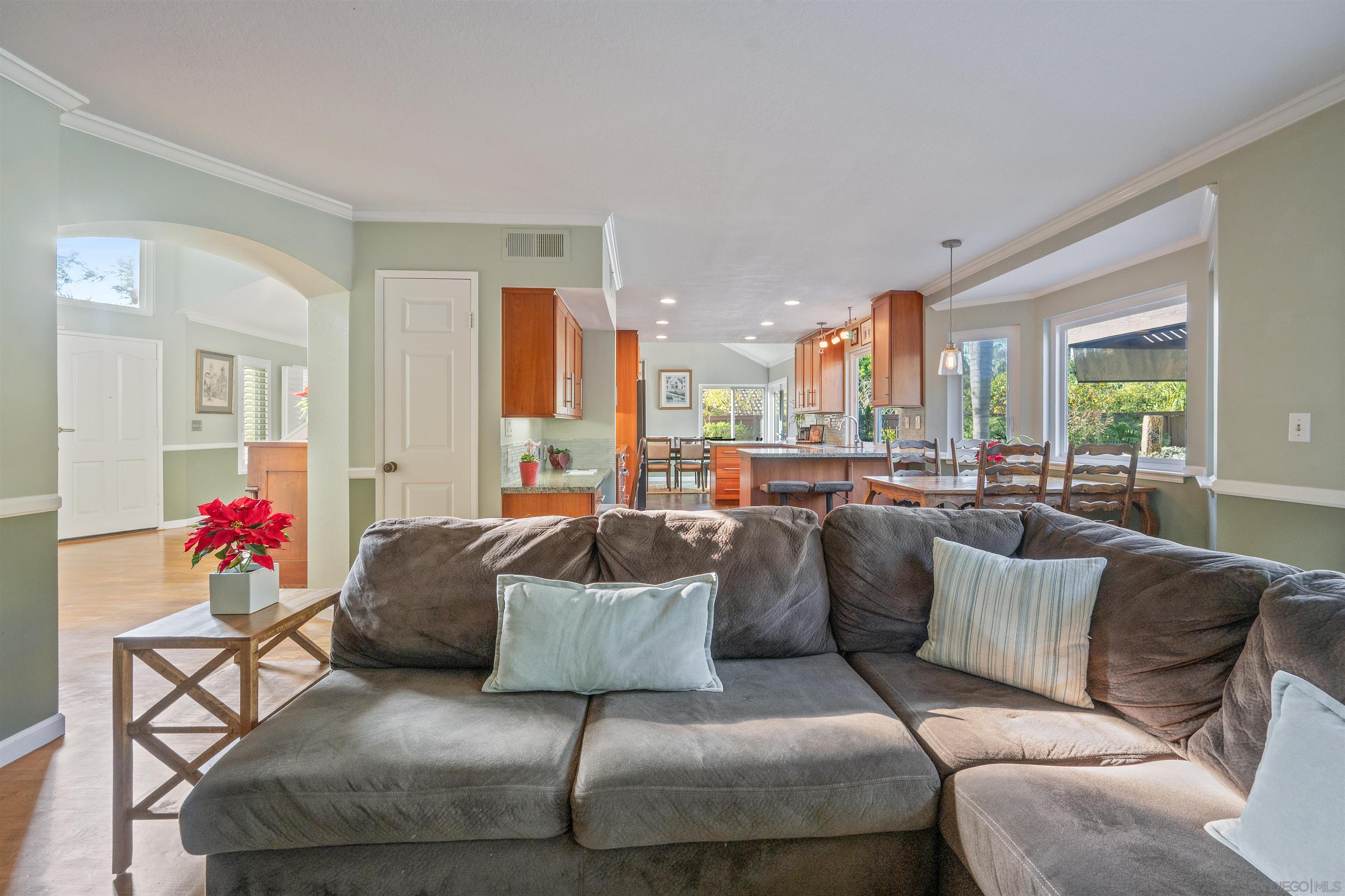 Detail Gallery Image 25 of 45 For 756  Fieldstone Lane, Encinitas,  CA 92024 - 4 Beds | 3 Baths