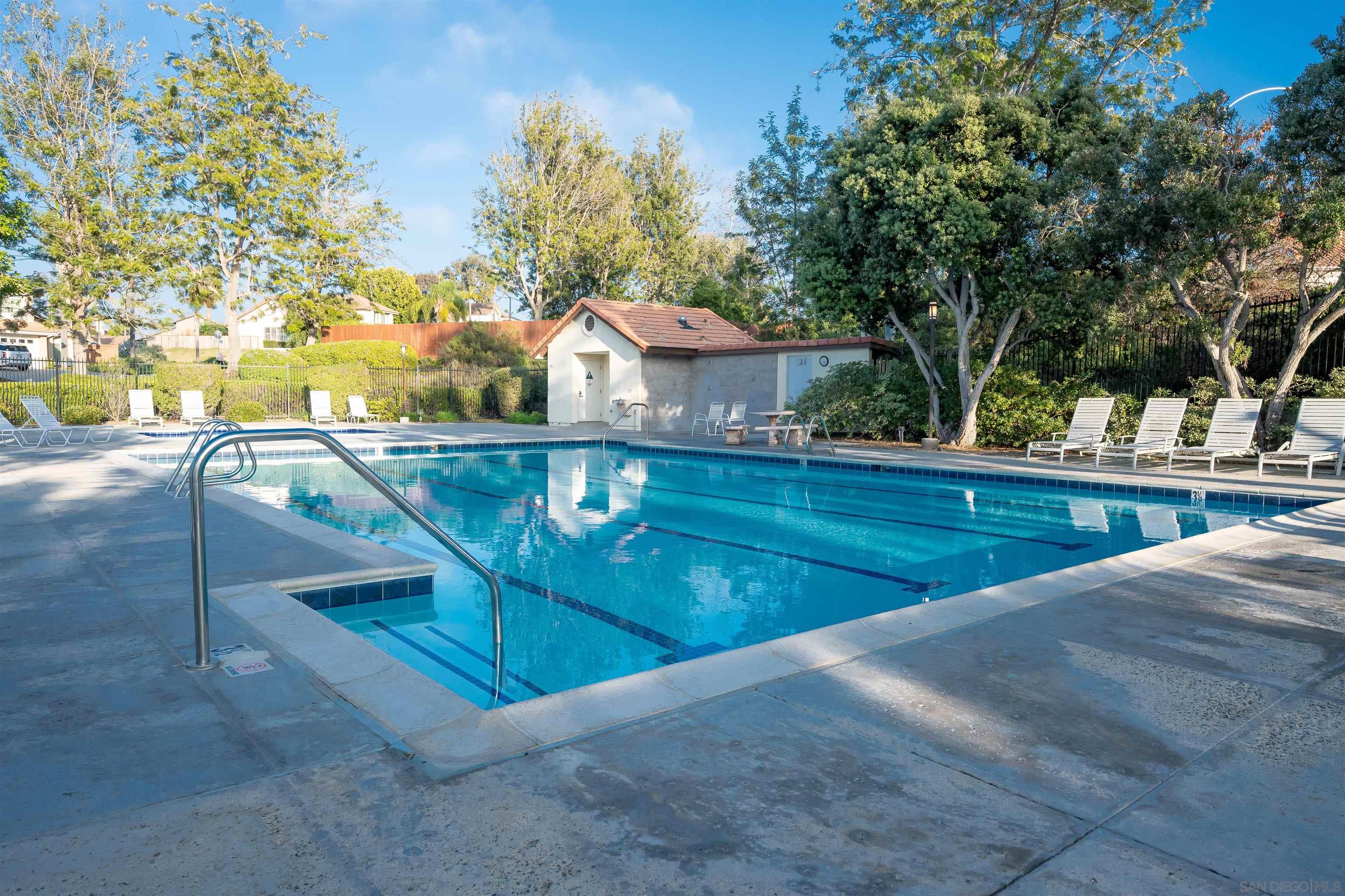 Detail Gallery Image 39 of 43 For 756  Fieldstone Lane, Encinitas,  CA 92024 - 4 Beds | 3 Baths