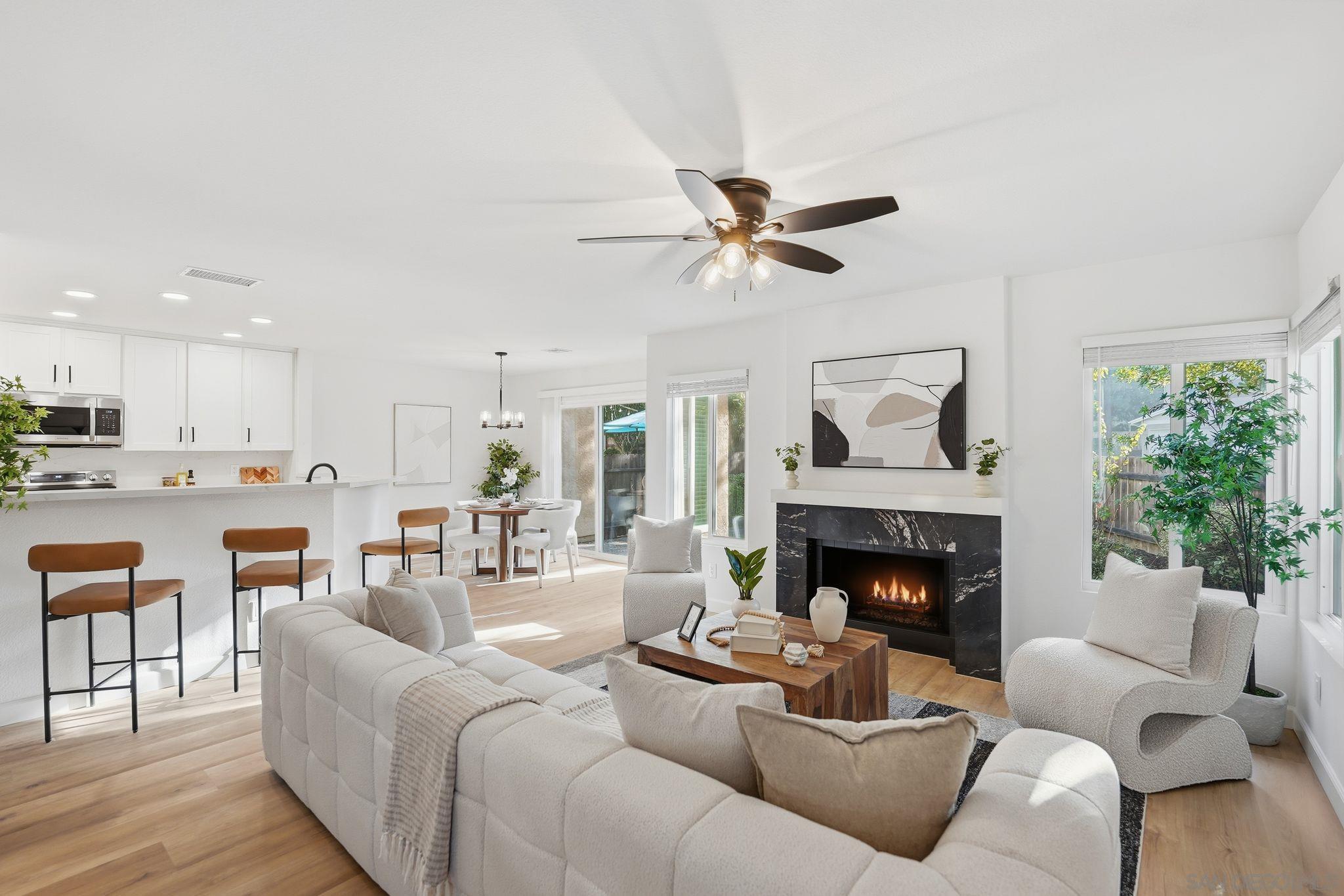 Front Image Thumbnail for SD250045922