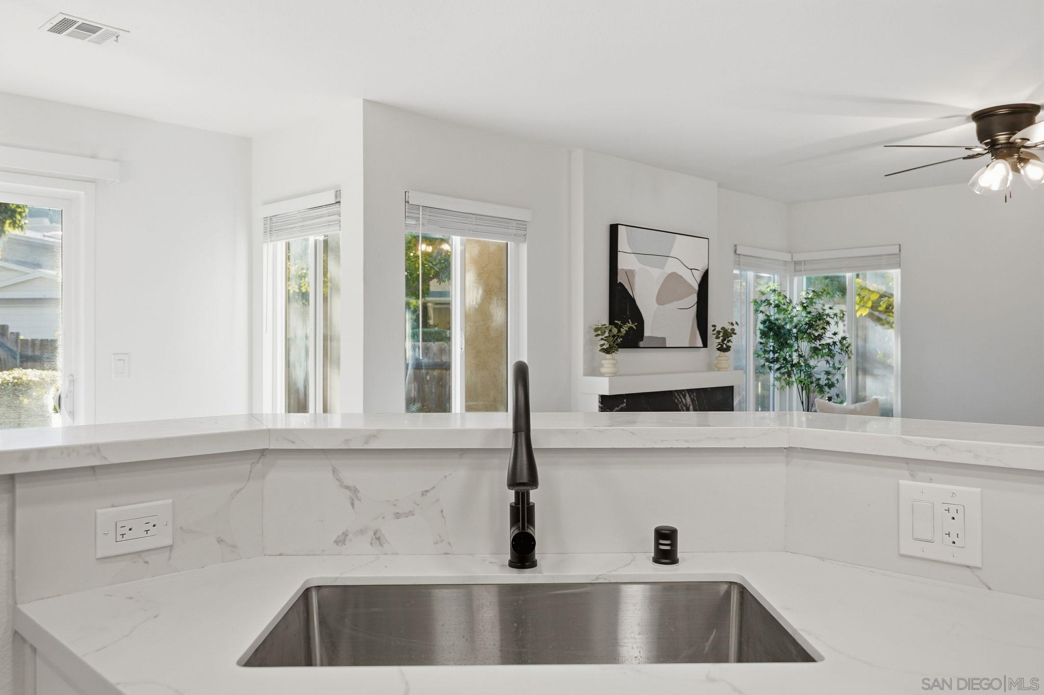 Detail Gallery Image 11 of 44 For 7551  Rainswept Ln, San Diego,  CA 92119 - 3 Beds | 2/1 Baths