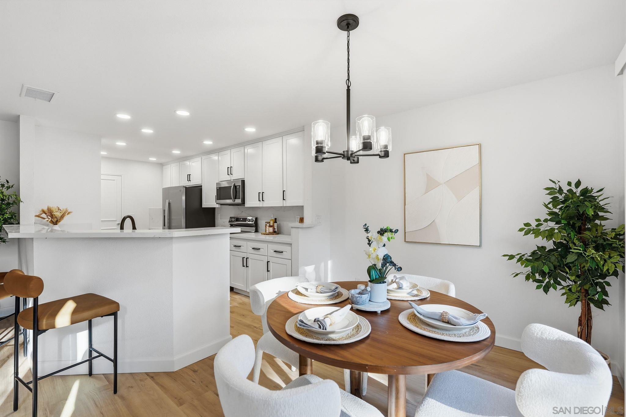 Detail Gallery Image 14 of 44 For 7551  Rainswept Ln, San Diego,  CA 92119 - 3 Beds | 2/1 Baths