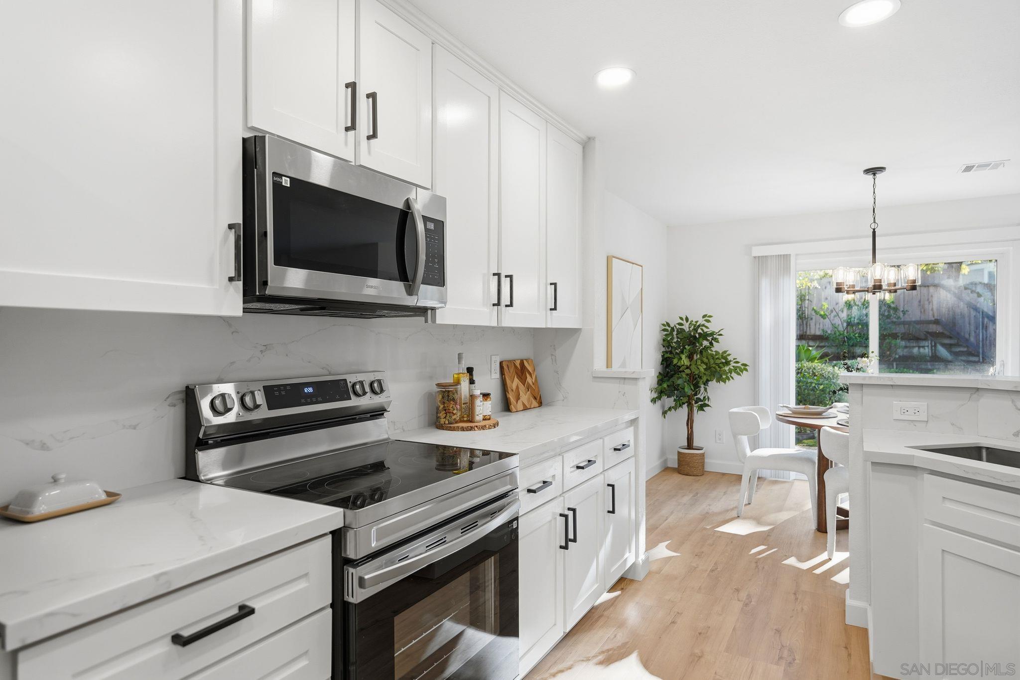 Detail Gallery Image 10 of 44 For 7551  Rainswept Ln, San Diego,  CA 92119 - 3 Beds | 2/1 Baths