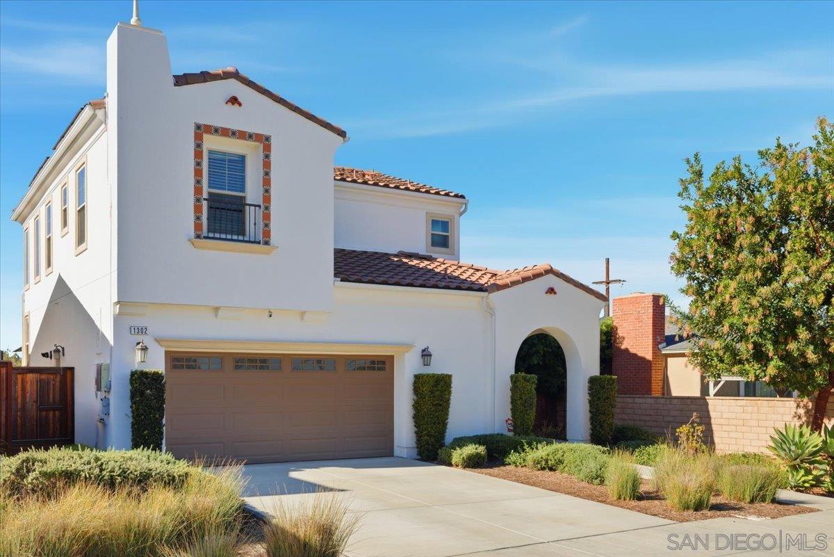 Detail Gallery Image 2 of 56 For 1302  Lorna Ave, El Cajon,  CA 92020 - 3 Beds | 2/1 Baths