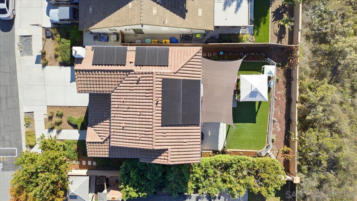 Detail Gallery Image 11 of 56 For 1302  Lorna Ave, El Cajon,  CA 92020 - 3 Beds | 2/1 Baths