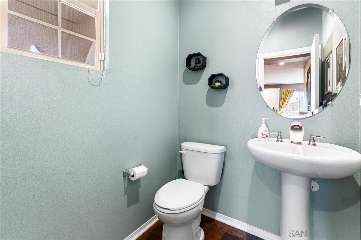 Detail Gallery Image 23 of 56 For 1302  Lorna Ave, El Cajon,  CA 92020 - 3 Beds | 2/1 Baths