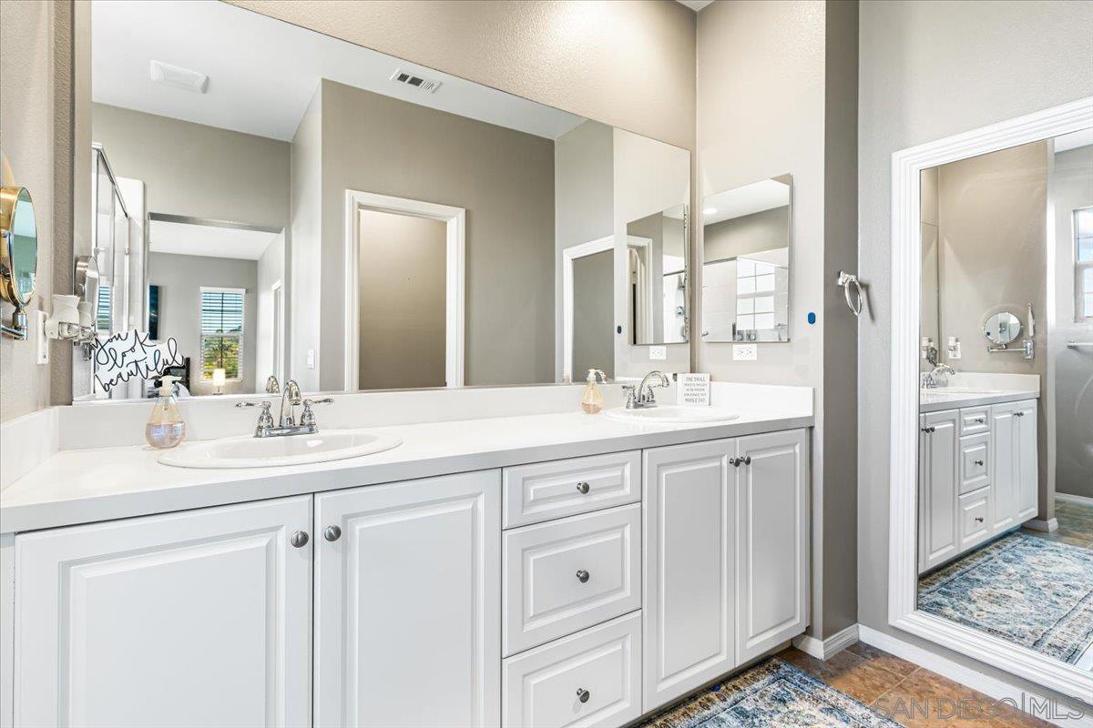 Detail Gallery Image 34 of 56 For 1302  Lorna Ave, El Cajon,  CA 92020 - 3 Beds | 2/1 Baths