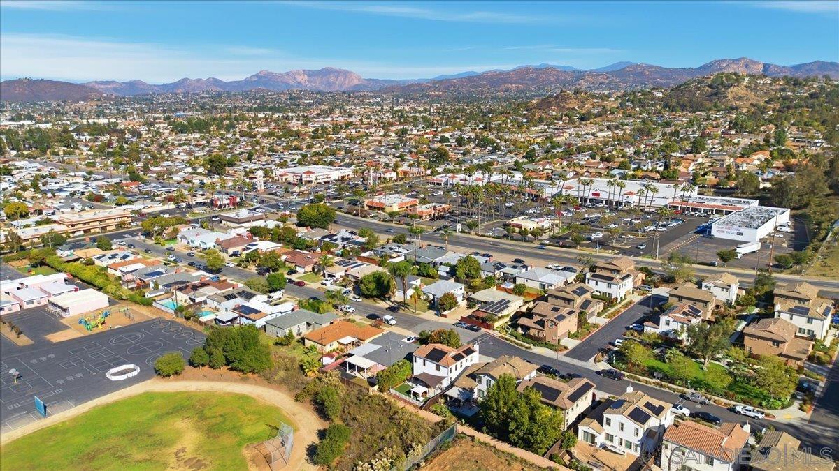 Detail Gallery Image 48 of 56 For 1302  Lorna Ave, El Cajon,  CA 92020 - 3 Beds | 2/1 Baths