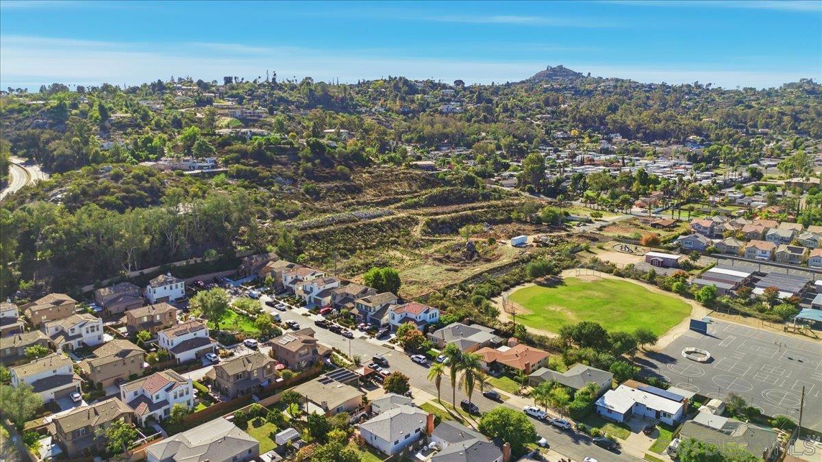 Detail Gallery Image 56 of 56 For 1302  Lorna Ave, El Cajon,  CA 92020 - 3 Beds | 2/1 Baths