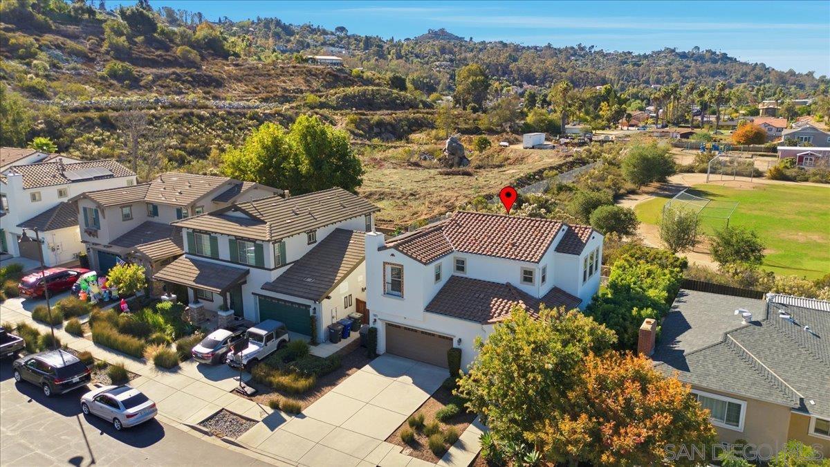 Detail Gallery Image 10 of 56 For 1302  Lorna Ave, El Cajon,  CA 92020 - 3 Beds | 2/1 Baths