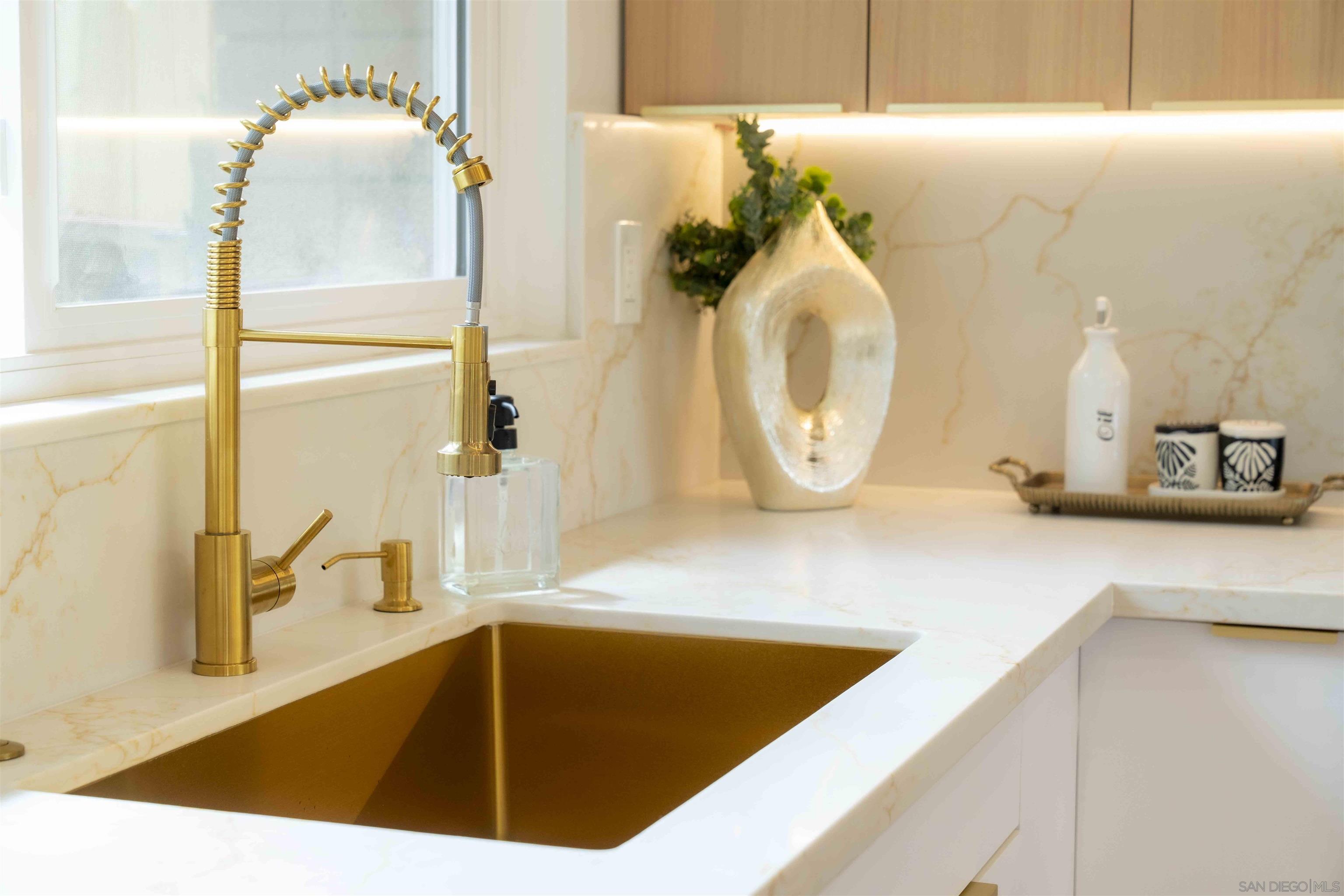 Detail Gallery Image 21 of 68 For 11078  Puebla Dr, La Mesa,  CA 91941 - 4 Beds | 2 Baths