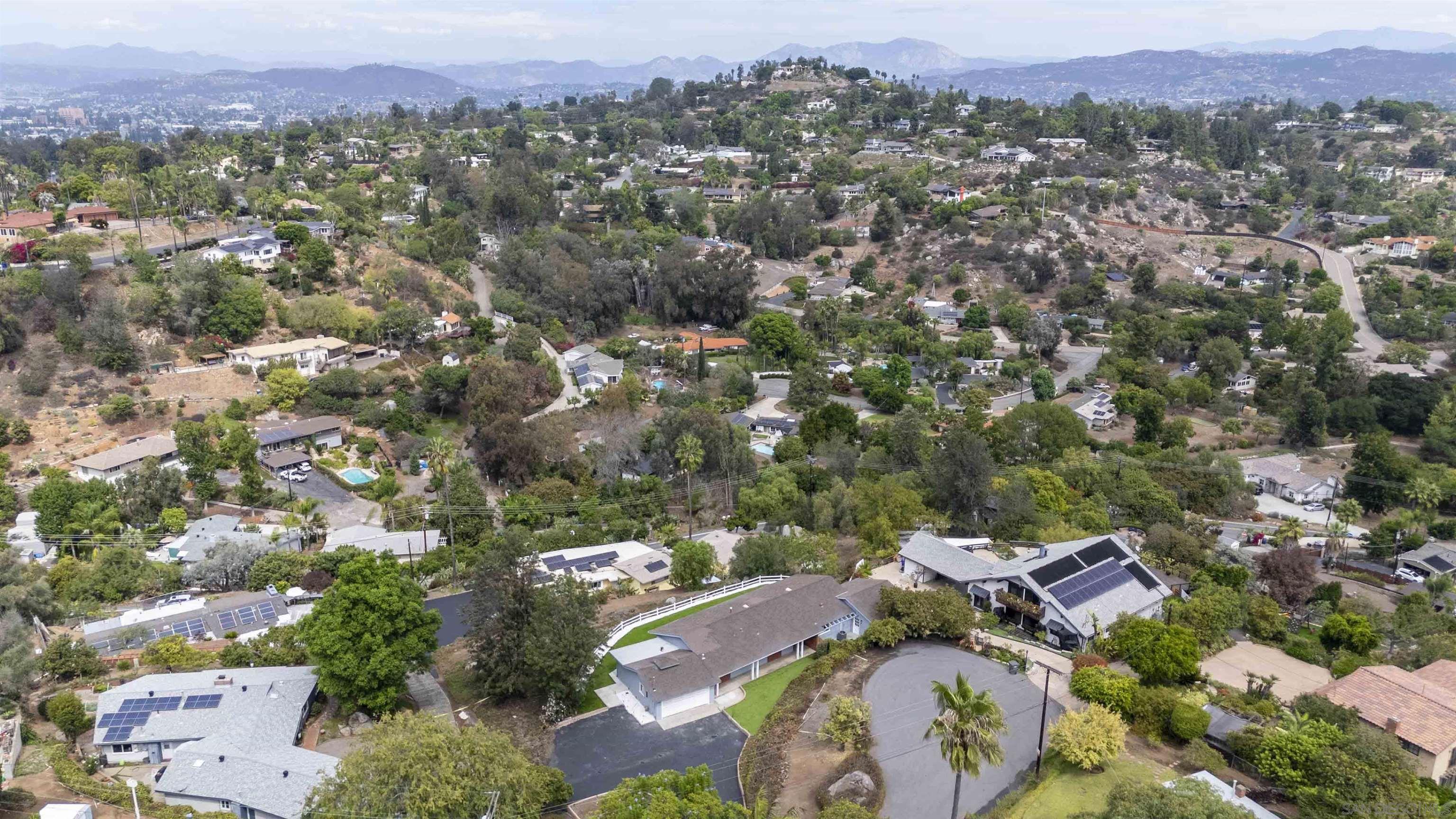 Detail Gallery Image 5 of 68 For 11078  Puebla Dr, La Mesa,  CA 91941 - 4 Beds | 2 Baths