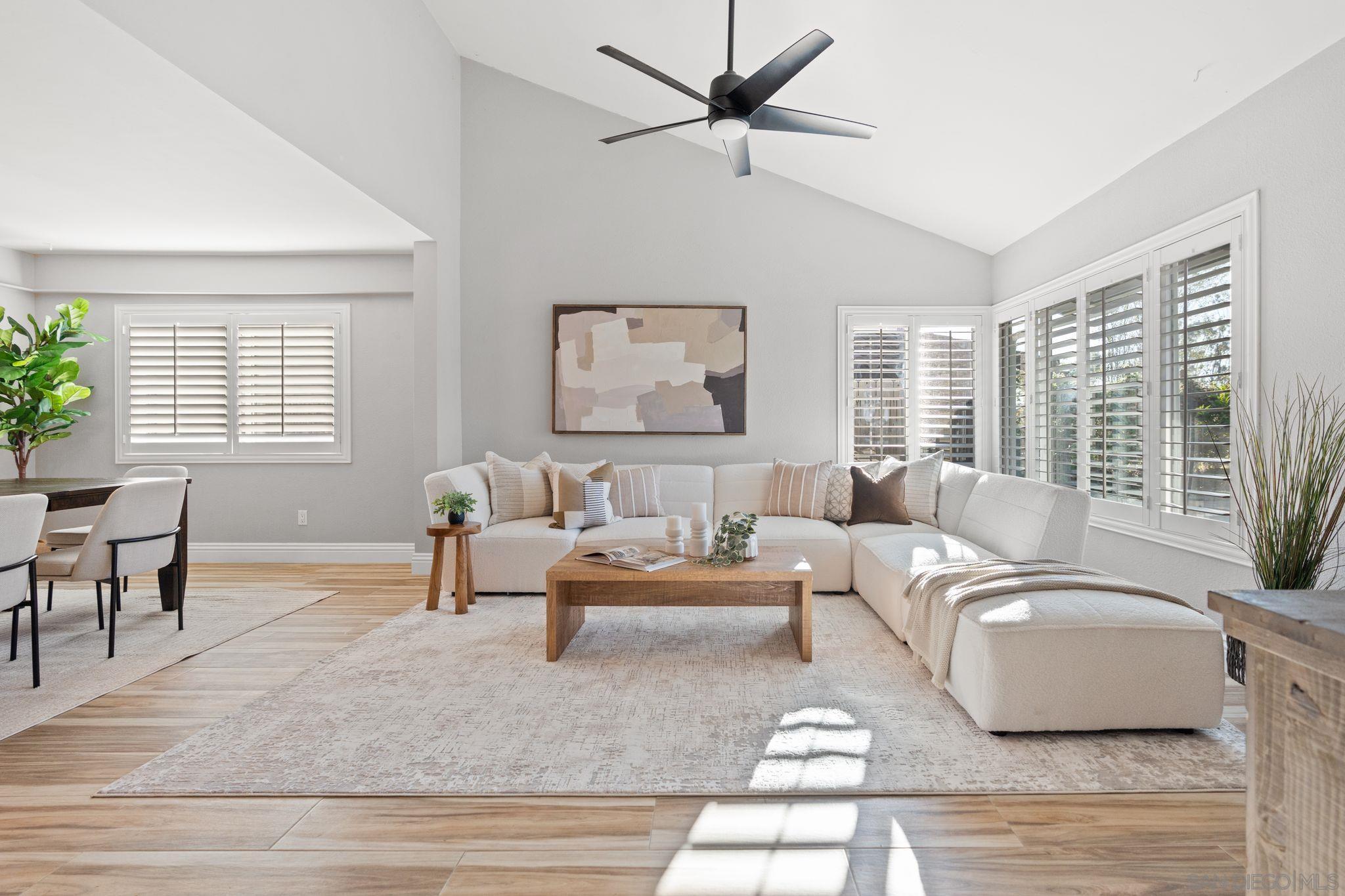 Detail Gallery Image 19 of 67 For 3576  Normandy, Oceanside,  CA 92056 - 5 Beds | 3 Baths