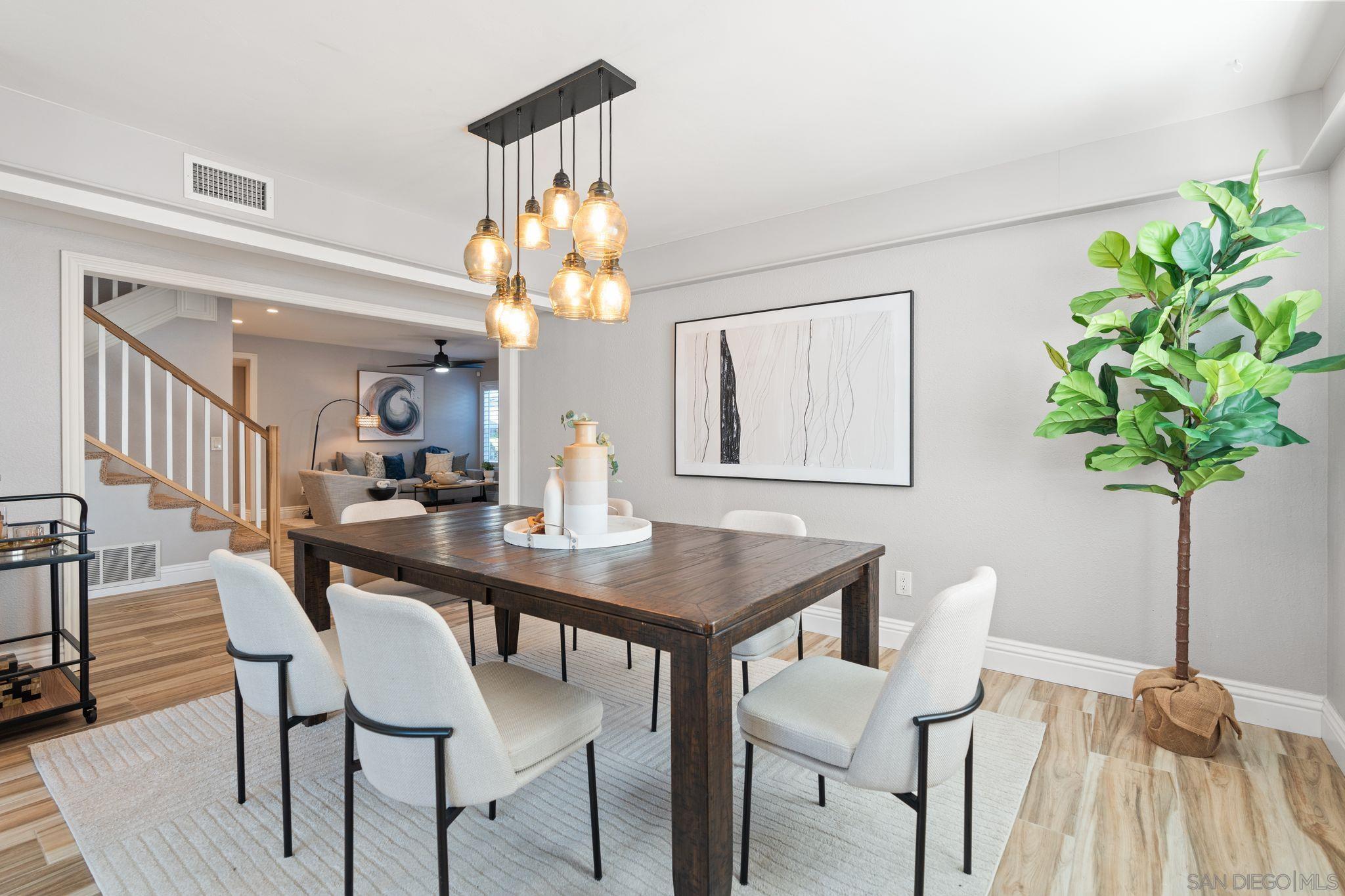 Detail Gallery Image 23 of 67 For 3576  Normandy, Oceanside,  CA 92056 - 5 Beds | 3 Baths