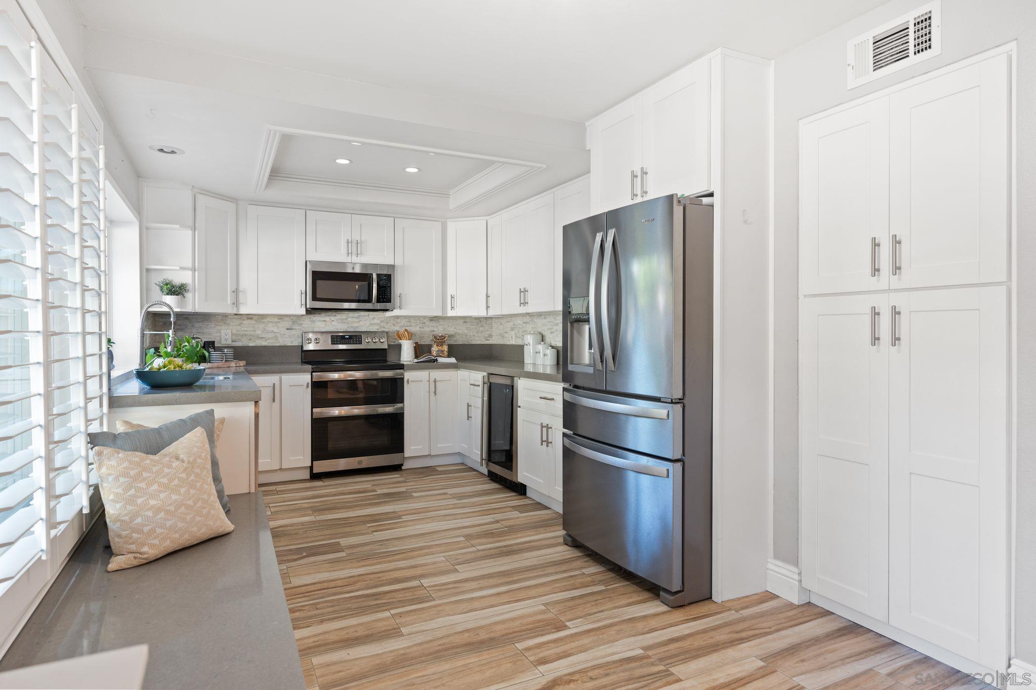 Detail Gallery Image 27 of 67 For 3576  Normandy, Oceanside,  CA 92056 - 5 Beds | 3 Baths