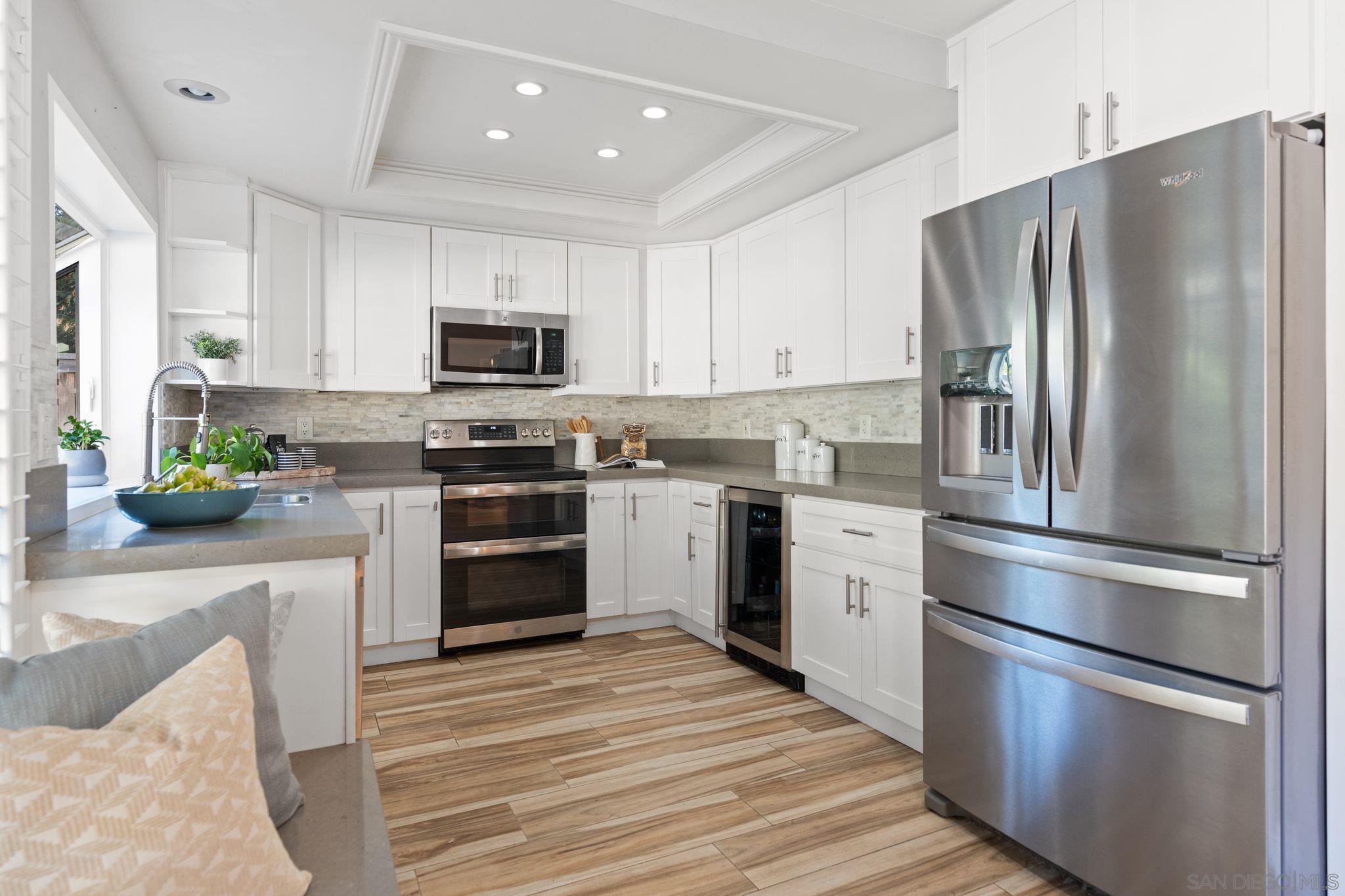 Detail Gallery Image 31 of 67 For 3576  Normandy, Oceanside,  CA 92056 - 5 Beds | 3 Baths