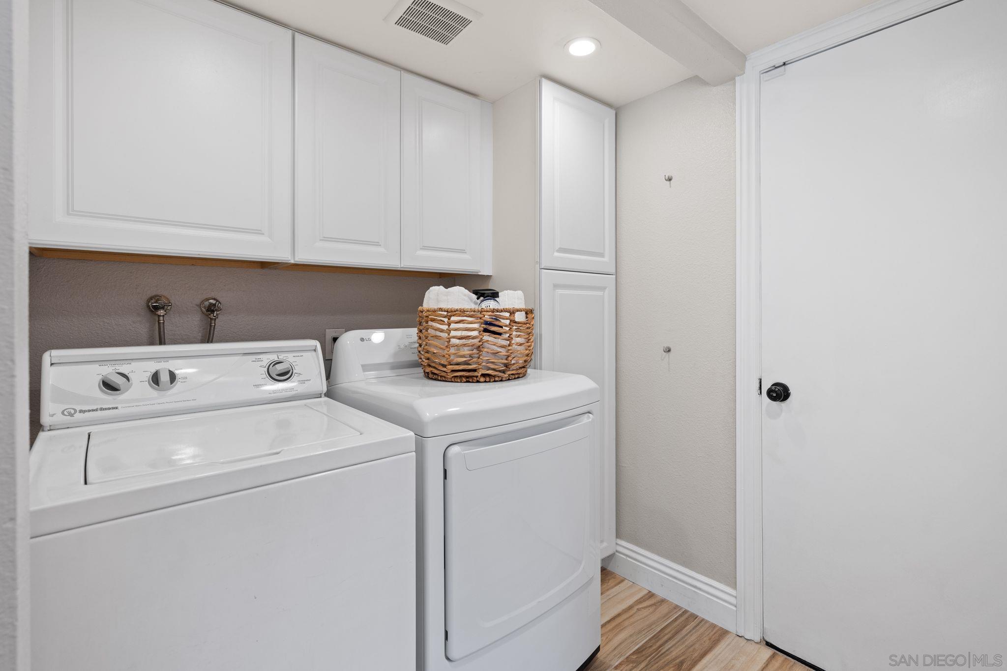 Detail Gallery Image 34 of 67 For 3576  Normandy, Oceanside,  CA 92056 - 5 Beds | 3 Baths