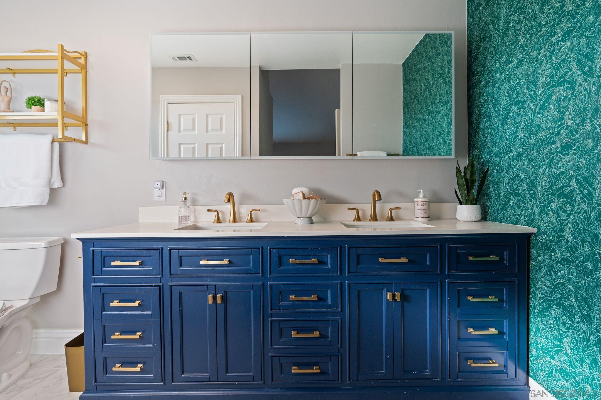 Detail Gallery Image 40 of 67 For 3576  Normandy, Oceanside,  CA 92056 - 5 Beds | 3 Baths