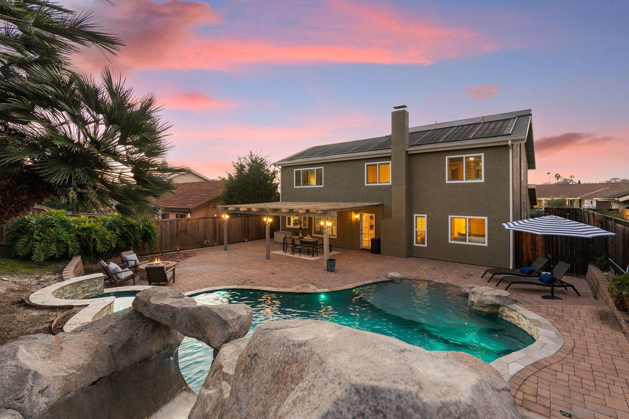 Detail Gallery Image 7 of 67 For 3576  Normandy, Oceanside,  CA 92056 - 5 Beds | 3 Baths