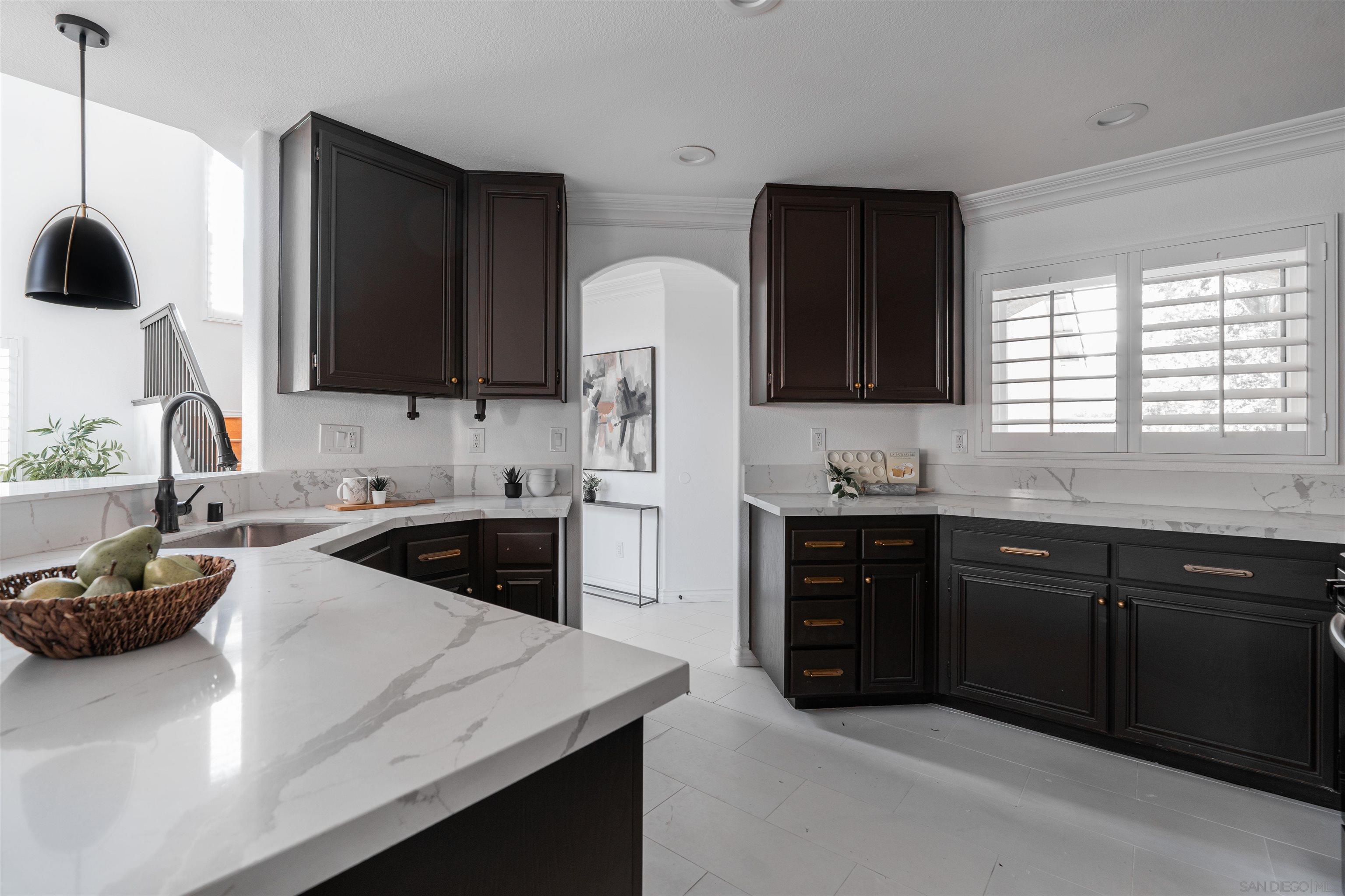 Detail Gallery Image 16 of 65 For 29747  Circle R Ct, Escondido,  CA 92026 - 3 Beds | 2/1 Baths