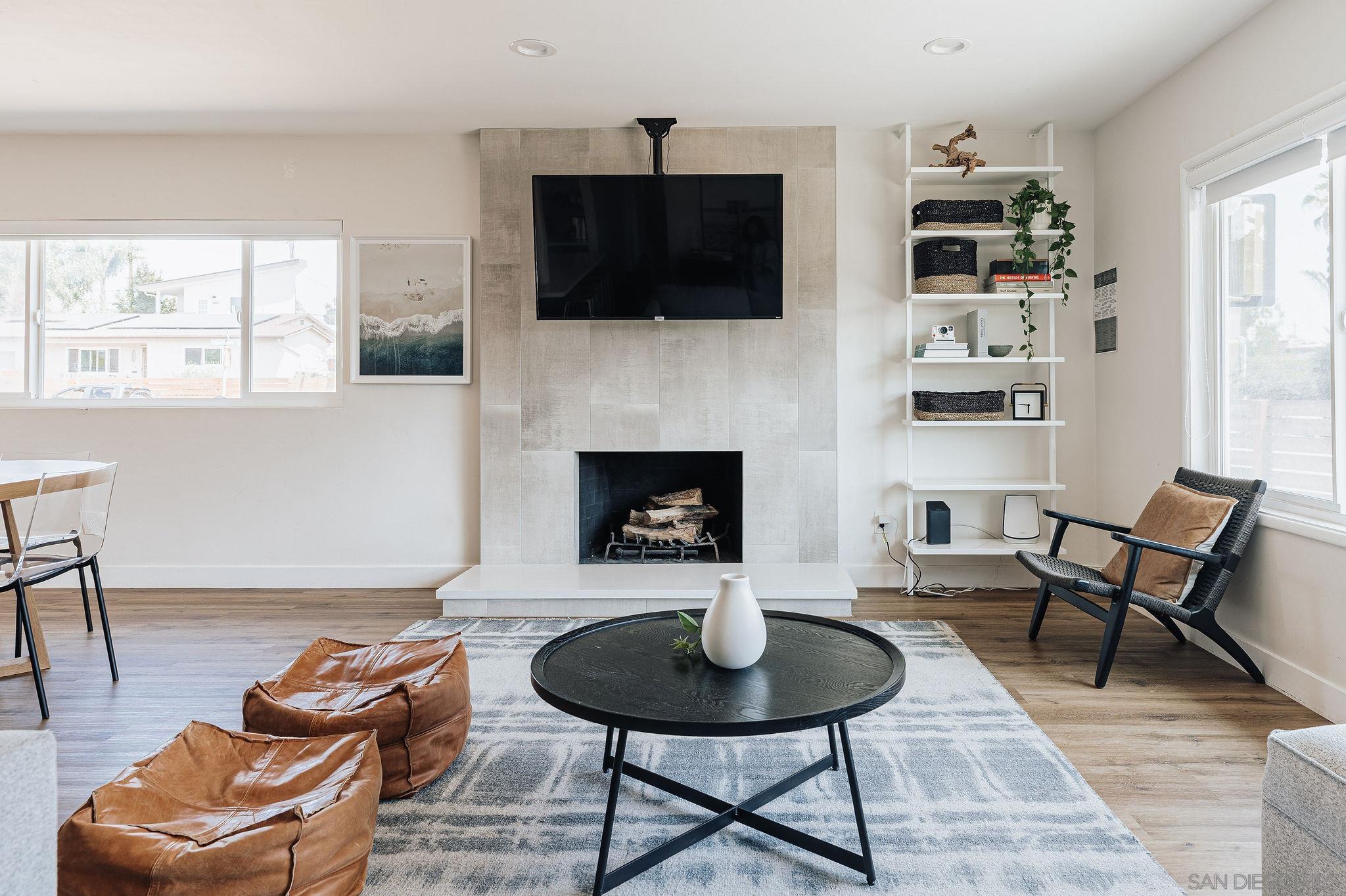 Detail Gallery Image 14 of 73 For 3805  Atascadero Dr, San Diego,  CA 92107 - 3 Beds | 2 Baths